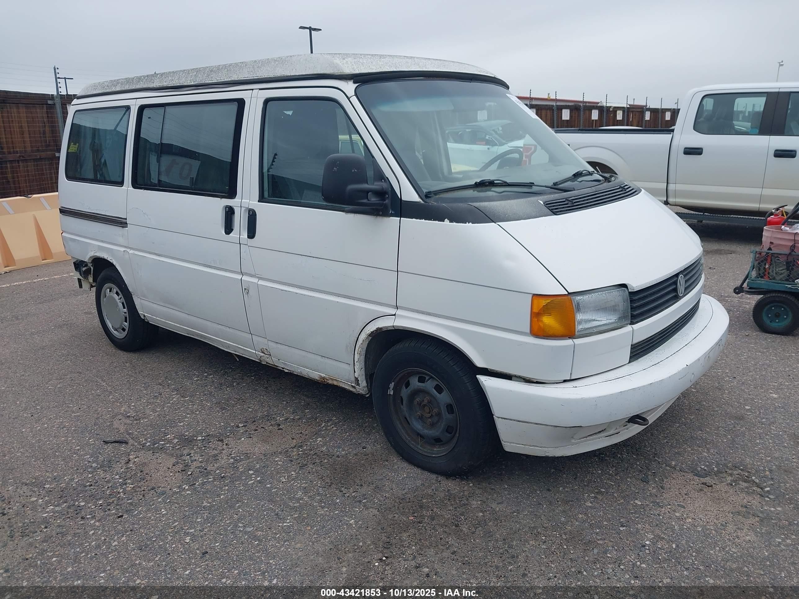 1993 Volkswagen Eurovan Mv Белый vin: WV2MC0708PH067862