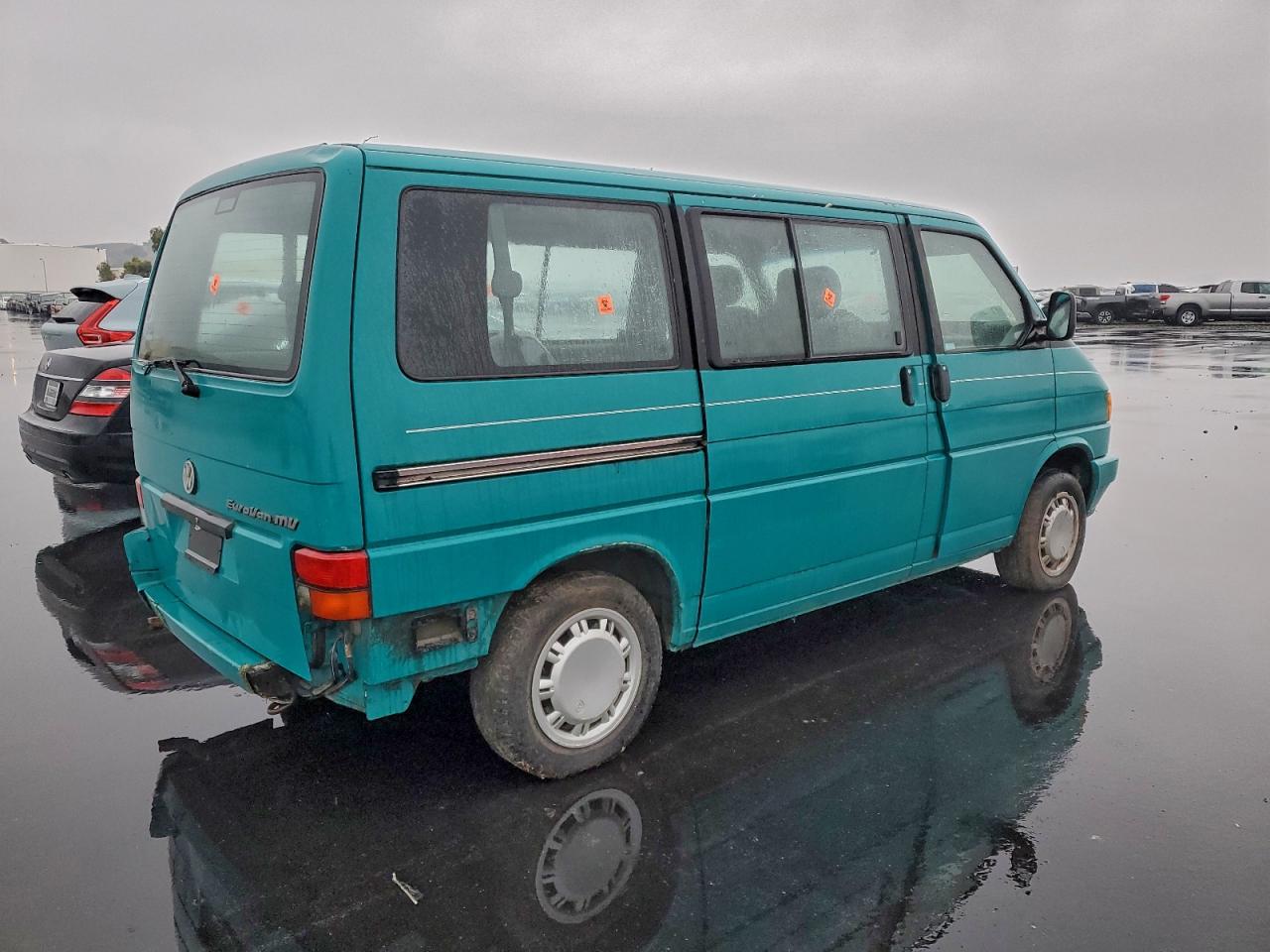 1993 Volkswagen Eurovan Mv Green vin: WV2MD0703PH017609