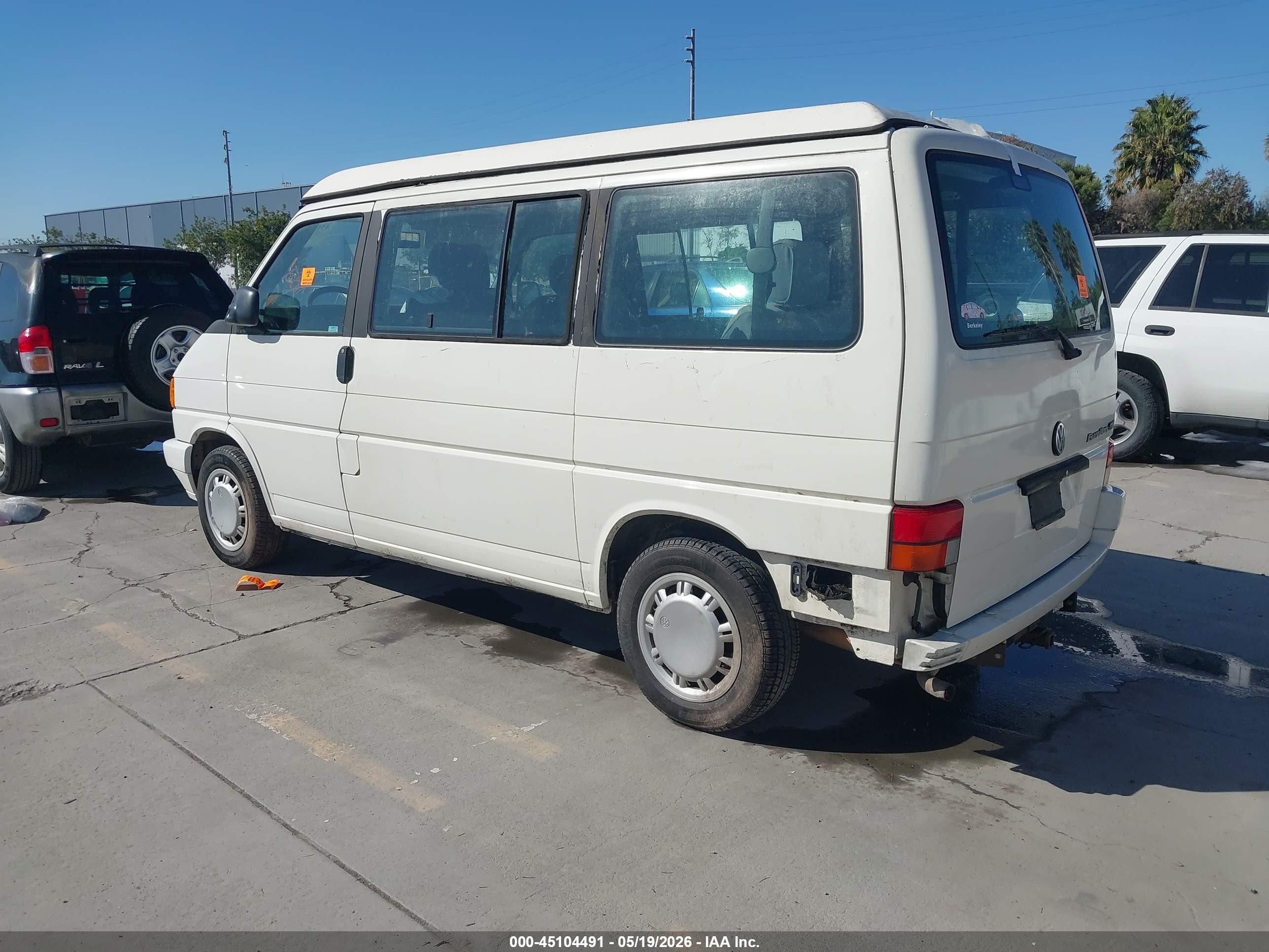 1993 Volkswagen Eurovan Mv Белый vin: WV2MD0705PH033374