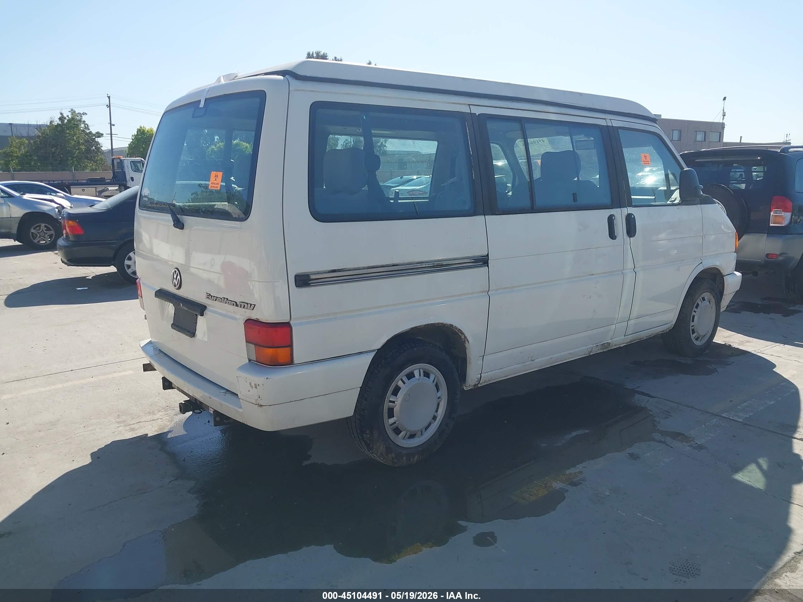 1993 Volkswagen Eurovan Mv Белый vin: WV2MD0705PH033374