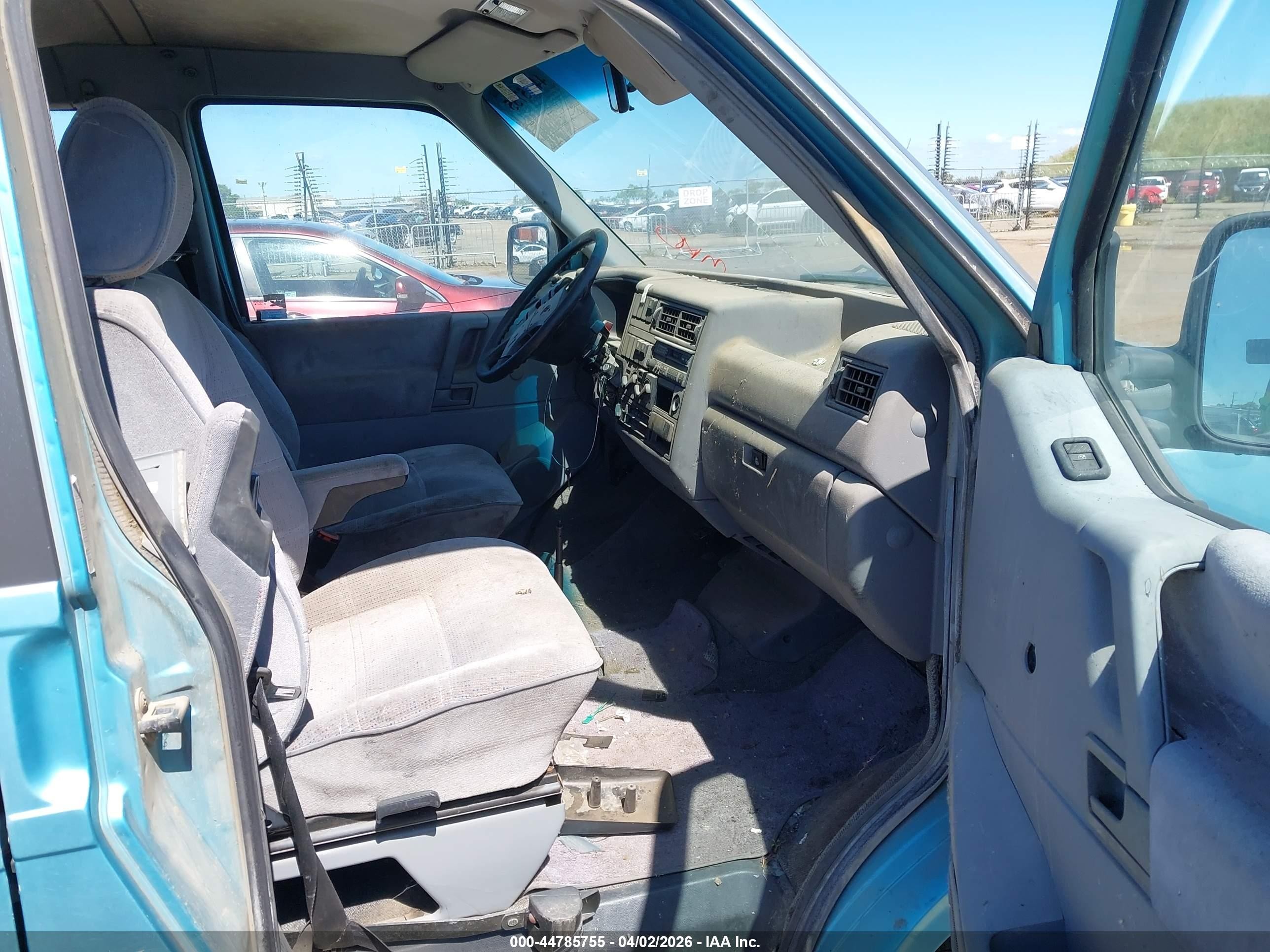 1993 Volkswagen Eurovan Mv Blue vin: WV2MD0707PH031576