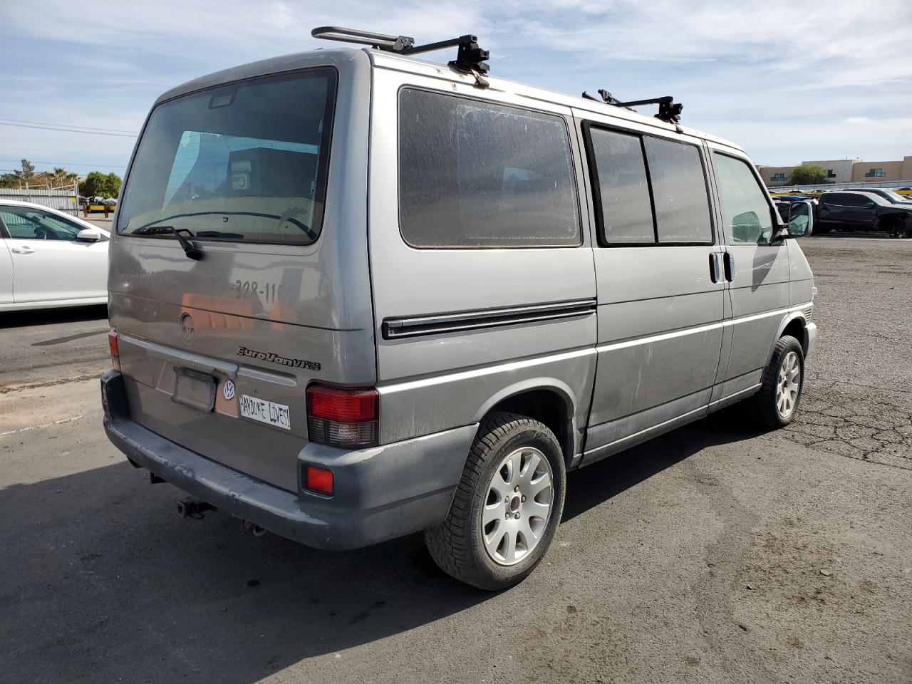 1999 Volkswagen Eurovan Mv Silver vin: WV2MH2702XH018024