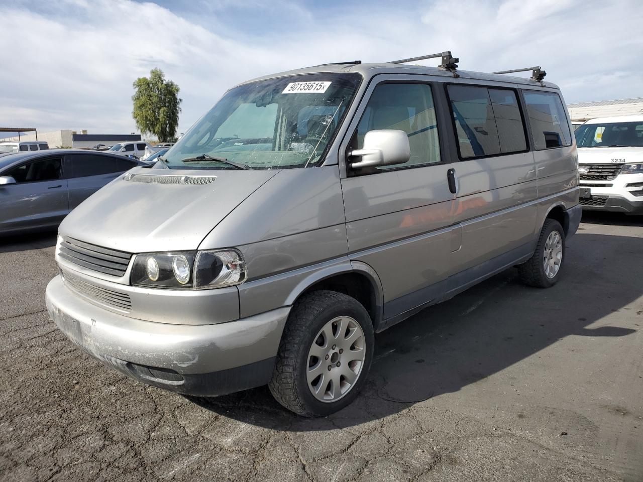 1999 Volkswagen Eurovan Mv Silver vin: WV2MH2702XH018024