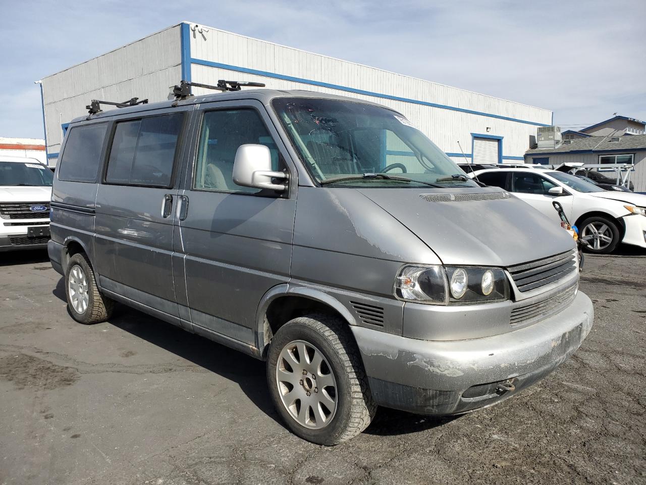 1999 Volkswagen Eurovan Mv Silver vin: WV2MH2702XH018024