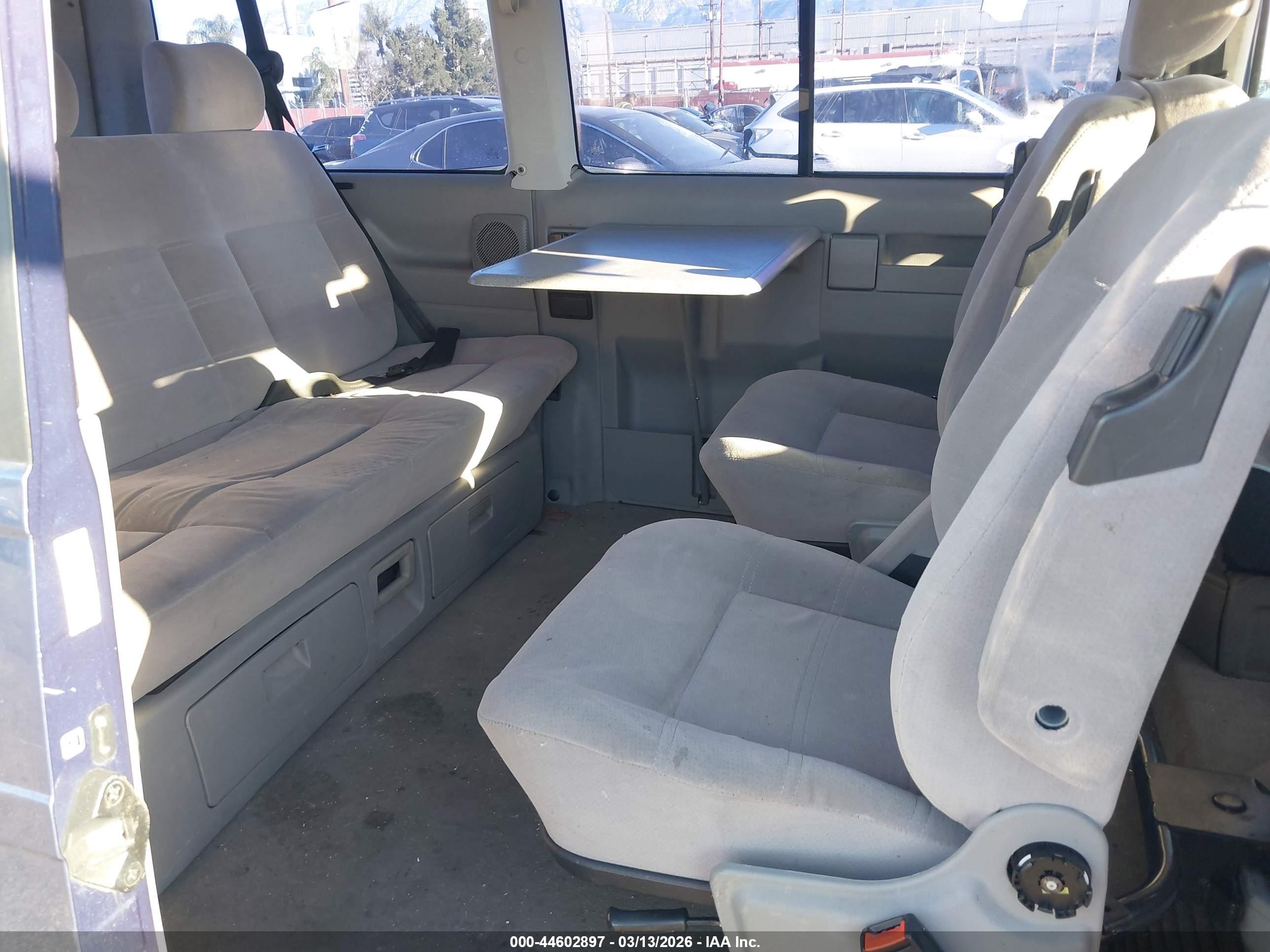 1999 Volkswagen Eurovan Mv Черный vin: WV2MH2703XH001216