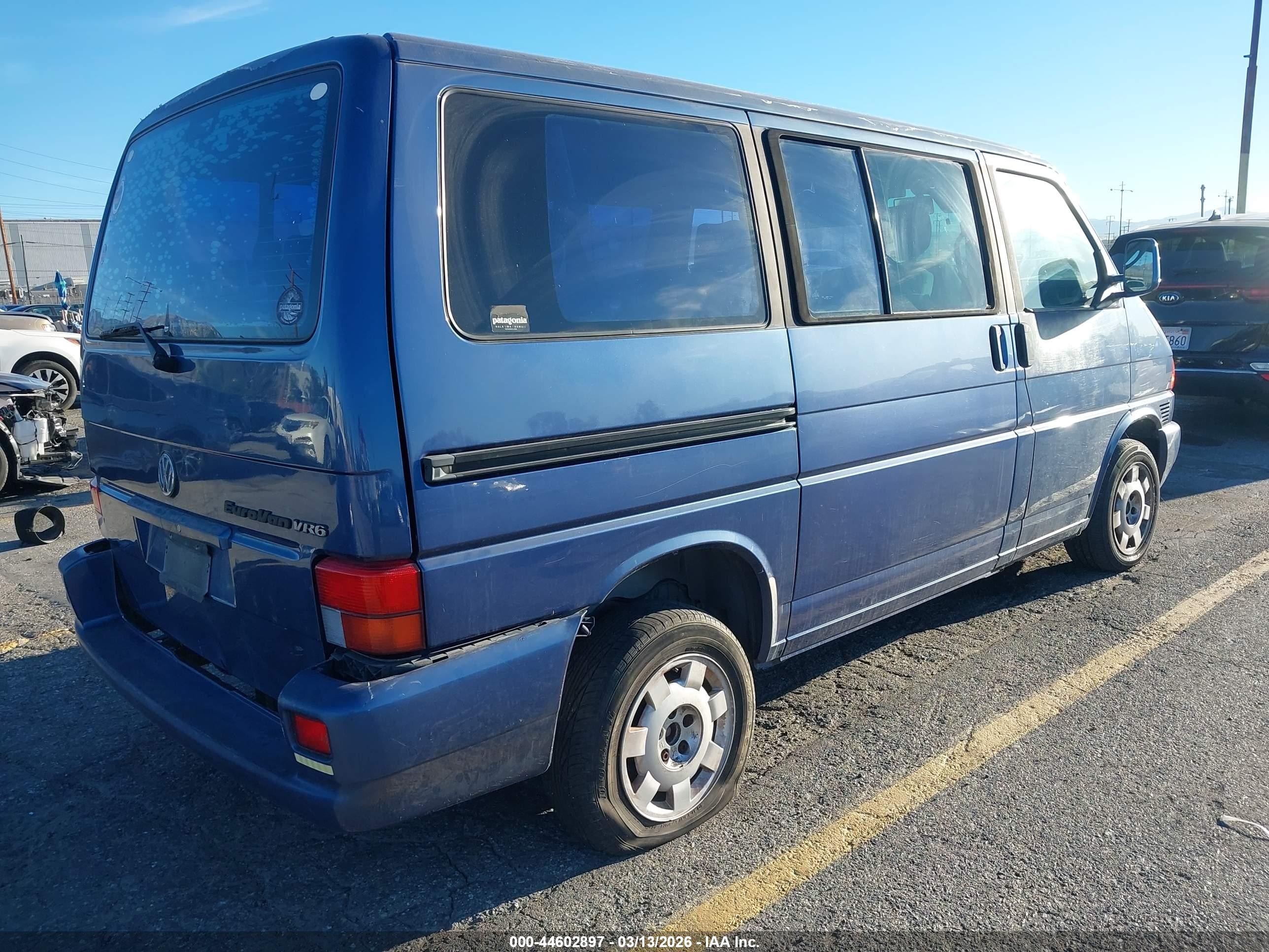 1999 Volkswagen Eurovan Mv Черный vin: WV2MH2703XH001216