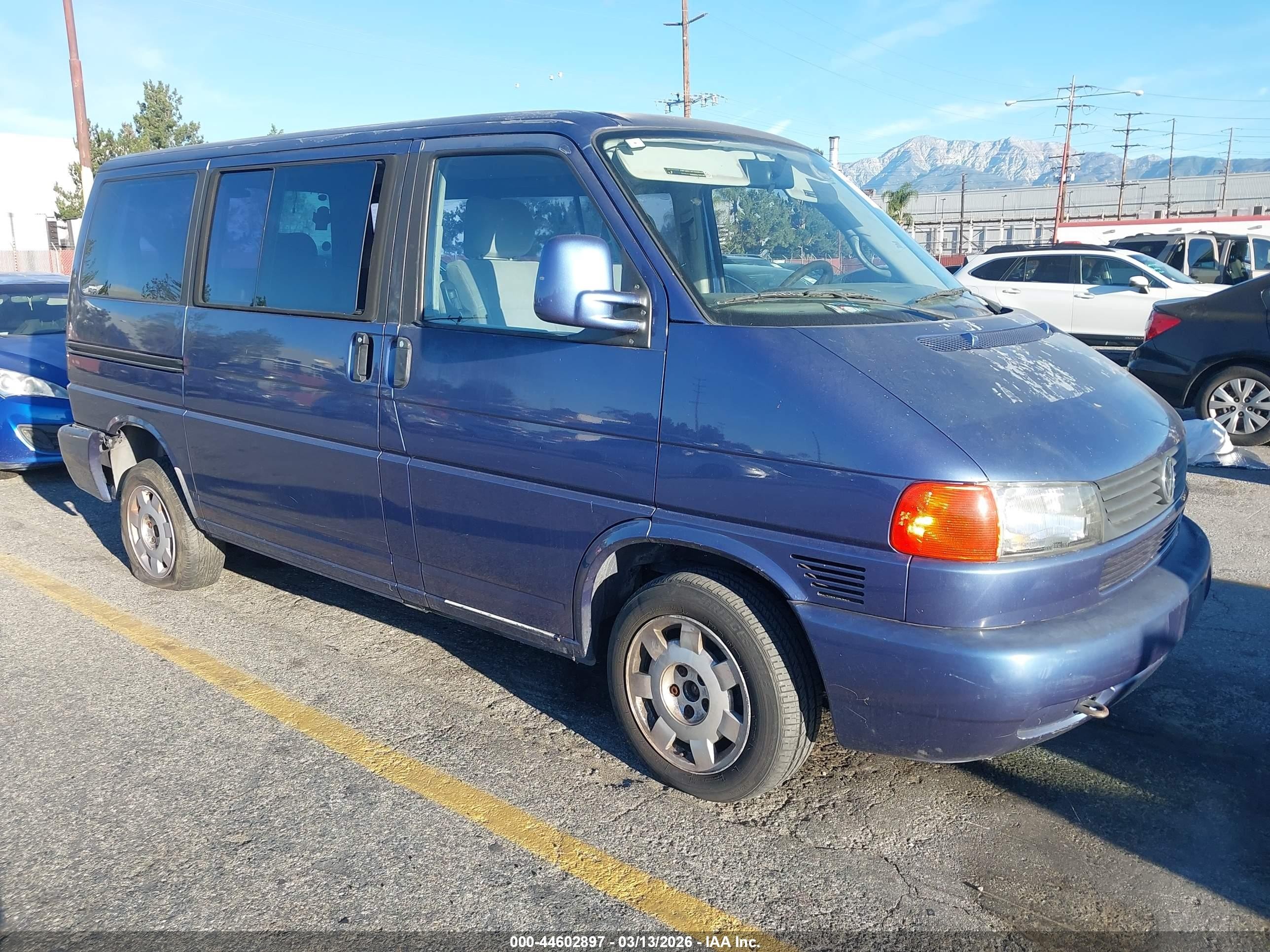 1999 Volkswagen Eurovan Mv Black vin: WV2MH2703XH001216