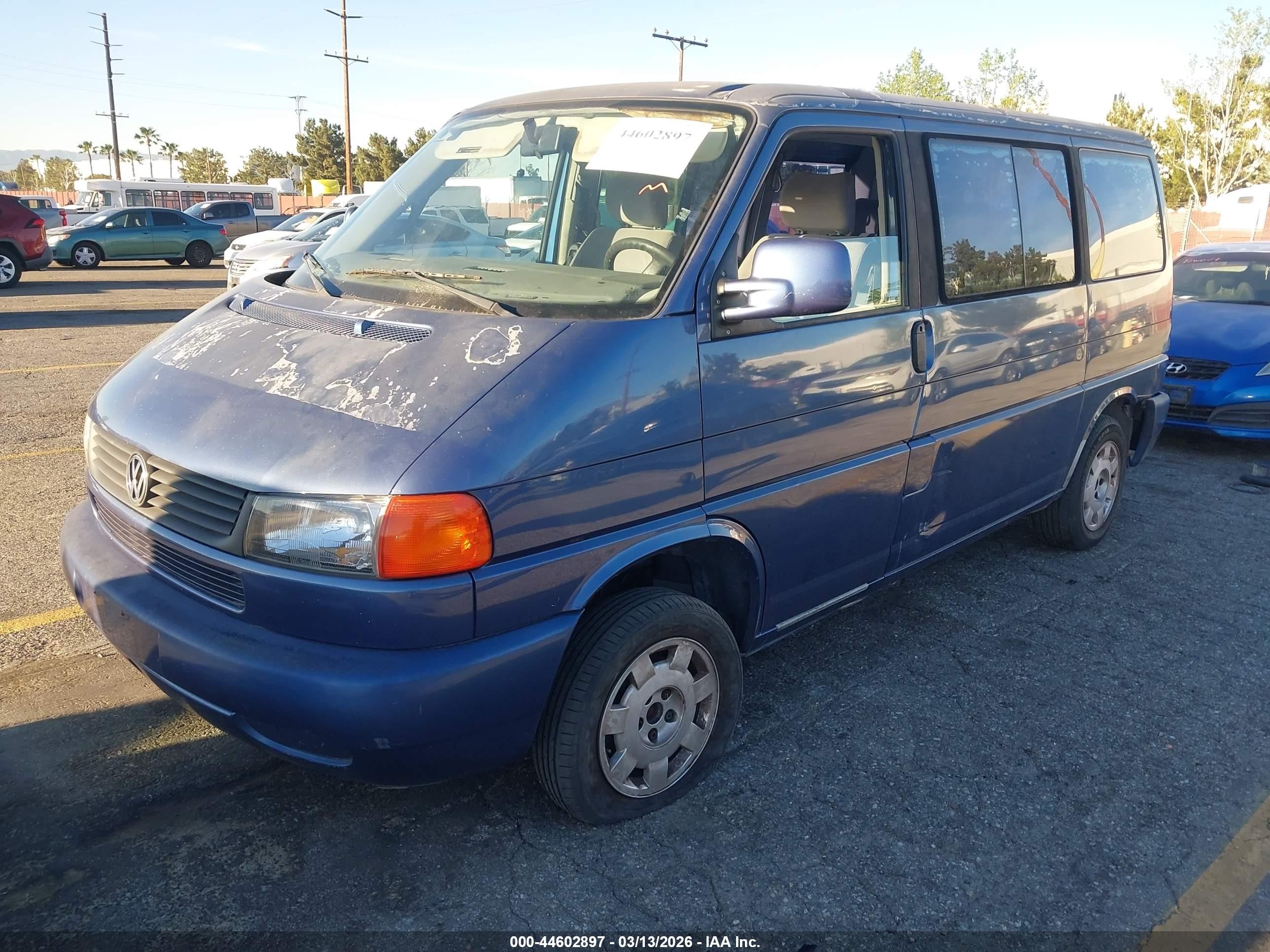 1999 Volkswagen Eurovan Mv Черный vin: WV2MH2703XH001216
