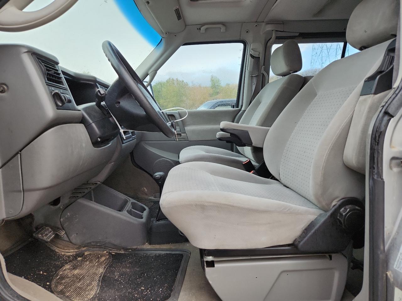1999 Volkswagen Eurovan Mv Бежевый vin: WV2MH2707XH046353