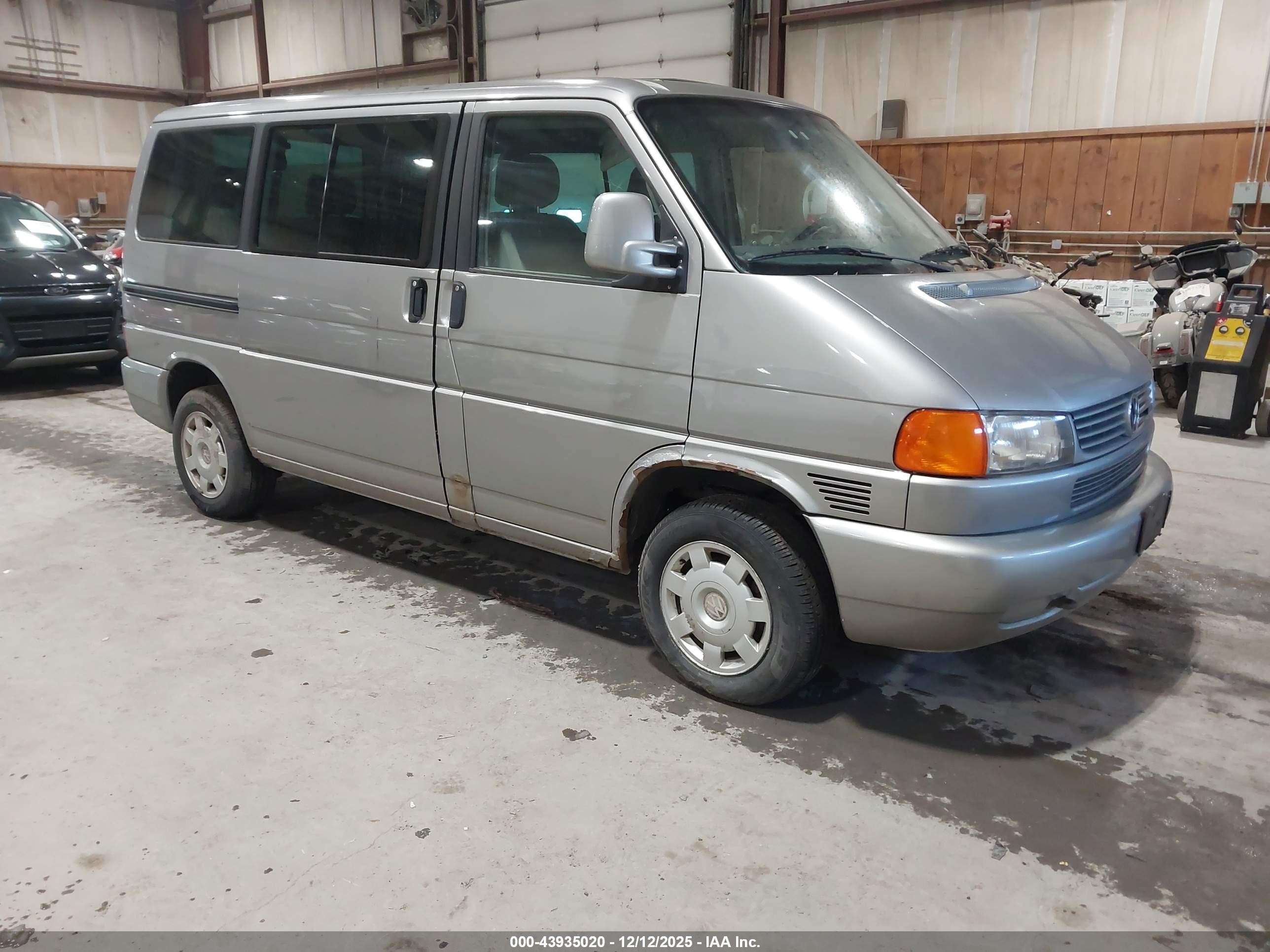 WV2MH4703YH057718
