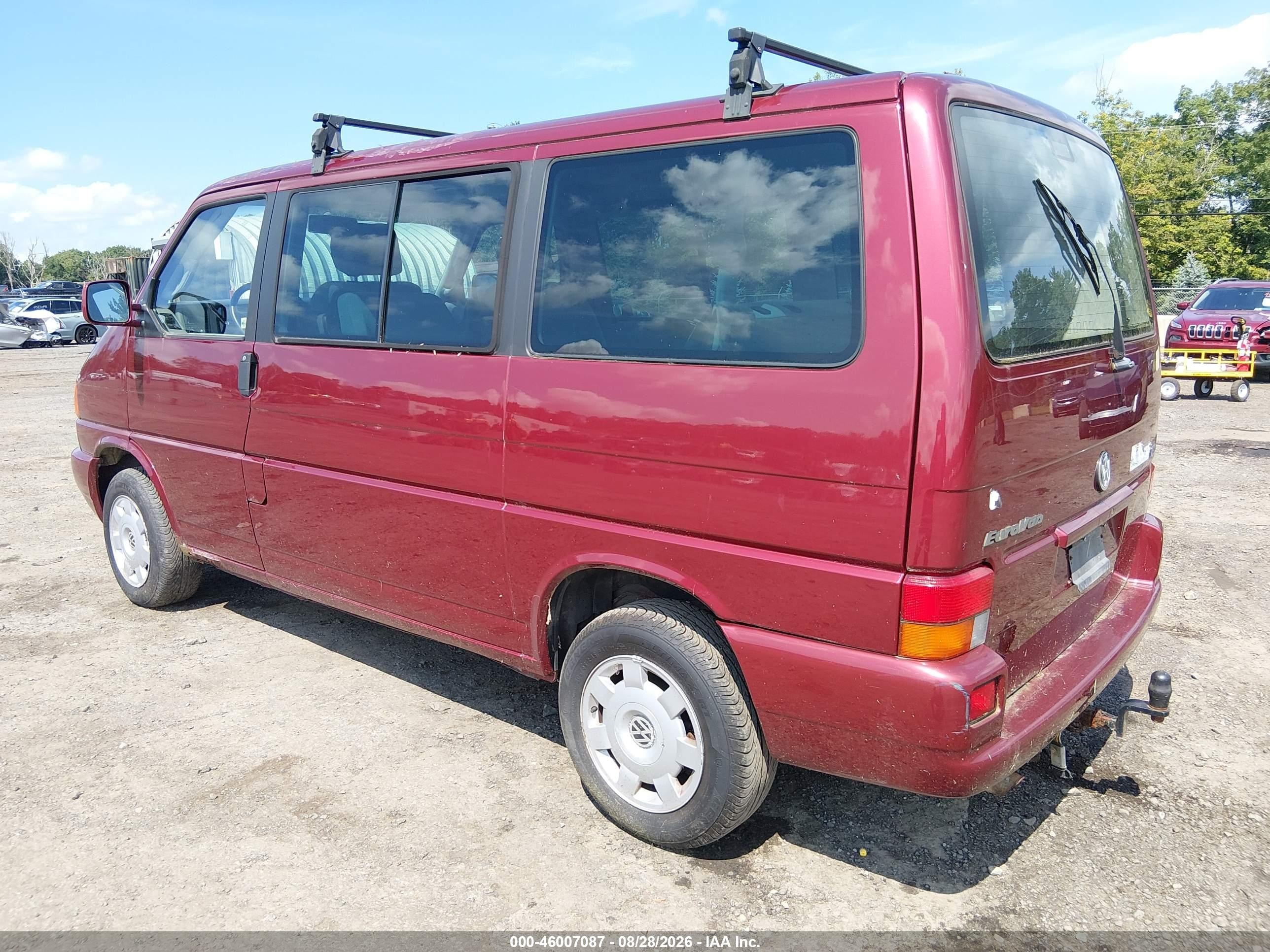 2000 Volkswagen Eurovan Mv Red vin: WV2MH4708YH092898