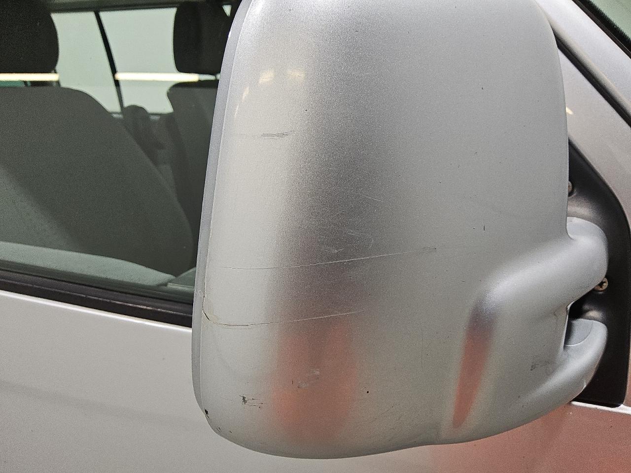 2002 Volkswagen Eurovan Mv Silver vin: WV2NB47012H017117 Damage: Right Mirror, Heavy Scratch, > 12 Inches