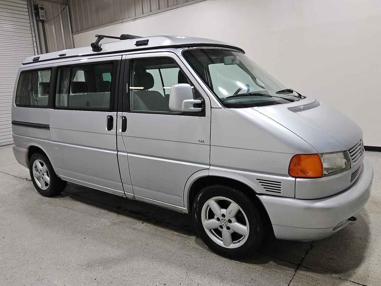 2002 Volkswagen Eurovan Mv Silver vin: WV2NB47012H017117 Damage: Front Subframe, Rust, Severe Damage