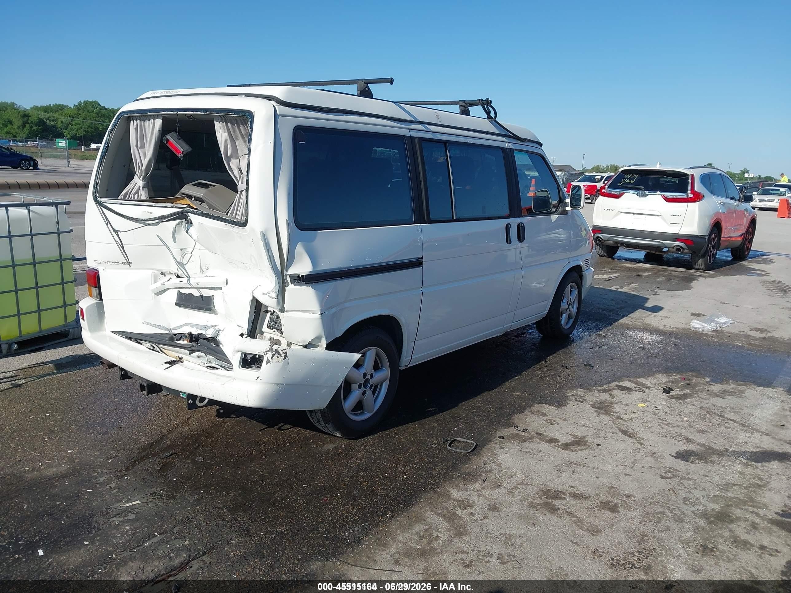 2002 Volkswagen Eurovan Mv Белый vin: WV2NB47022H084079