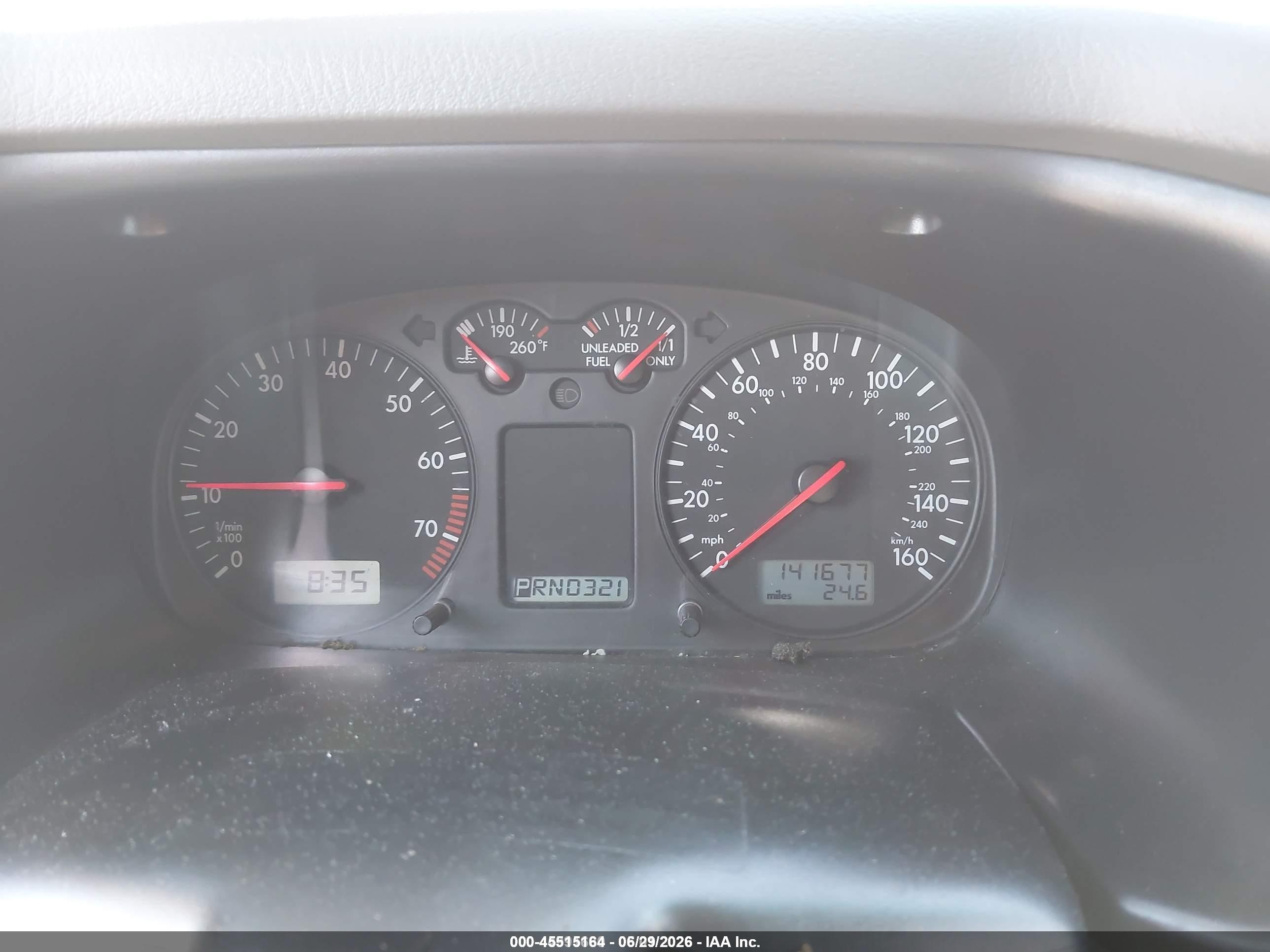 2002 Volkswagen Eurovan Mv Белый vin: WV2NB47022H084079