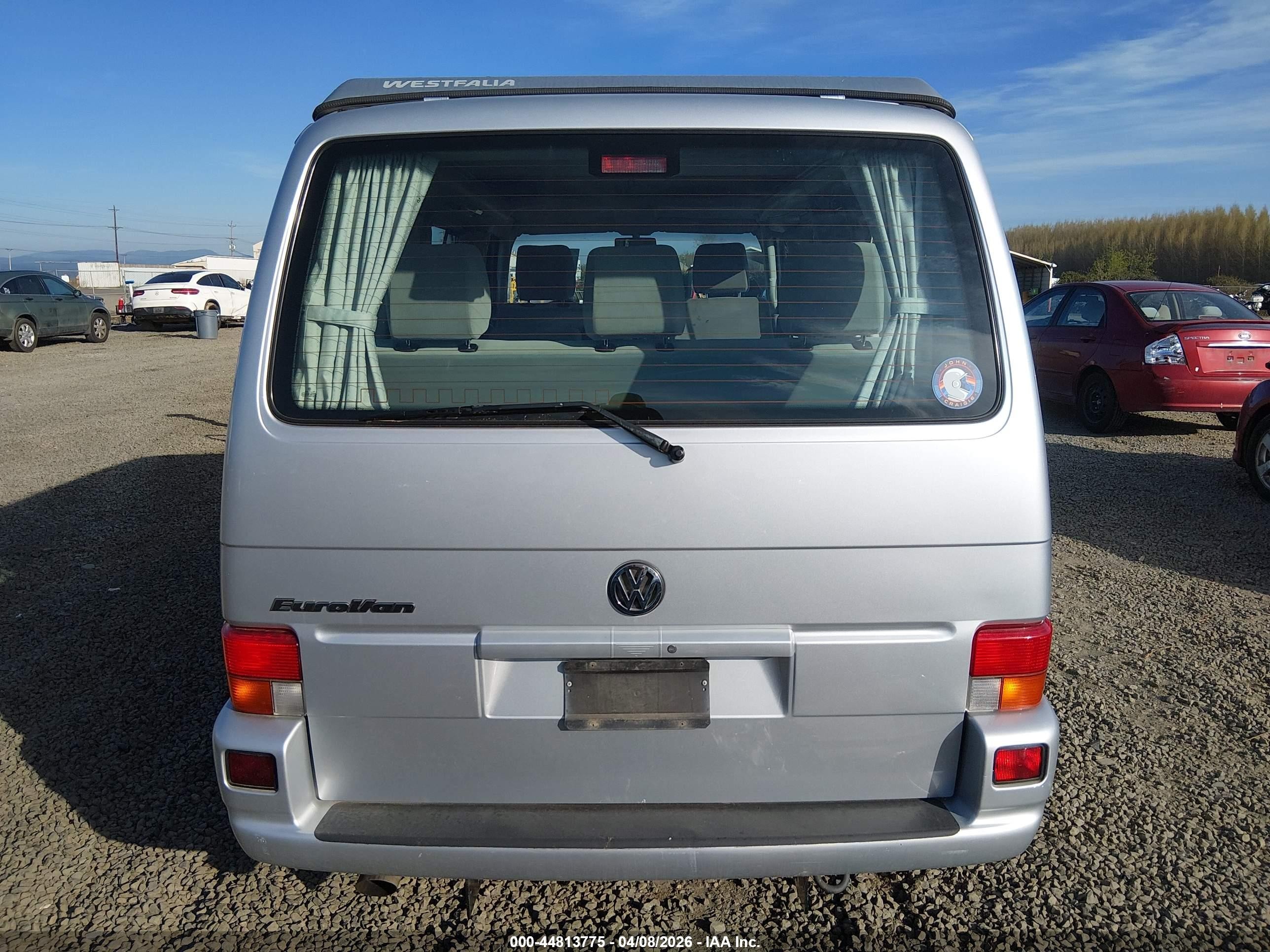 2002 Volkswagen Eurovan Mv Silver vin: WV2NB47032H022951
