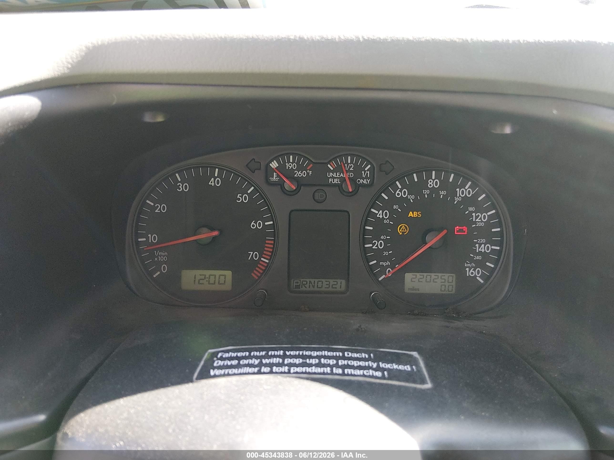 2001 Volkswagen Eurovan Mv Blue vin: WV2NB47051H123293
