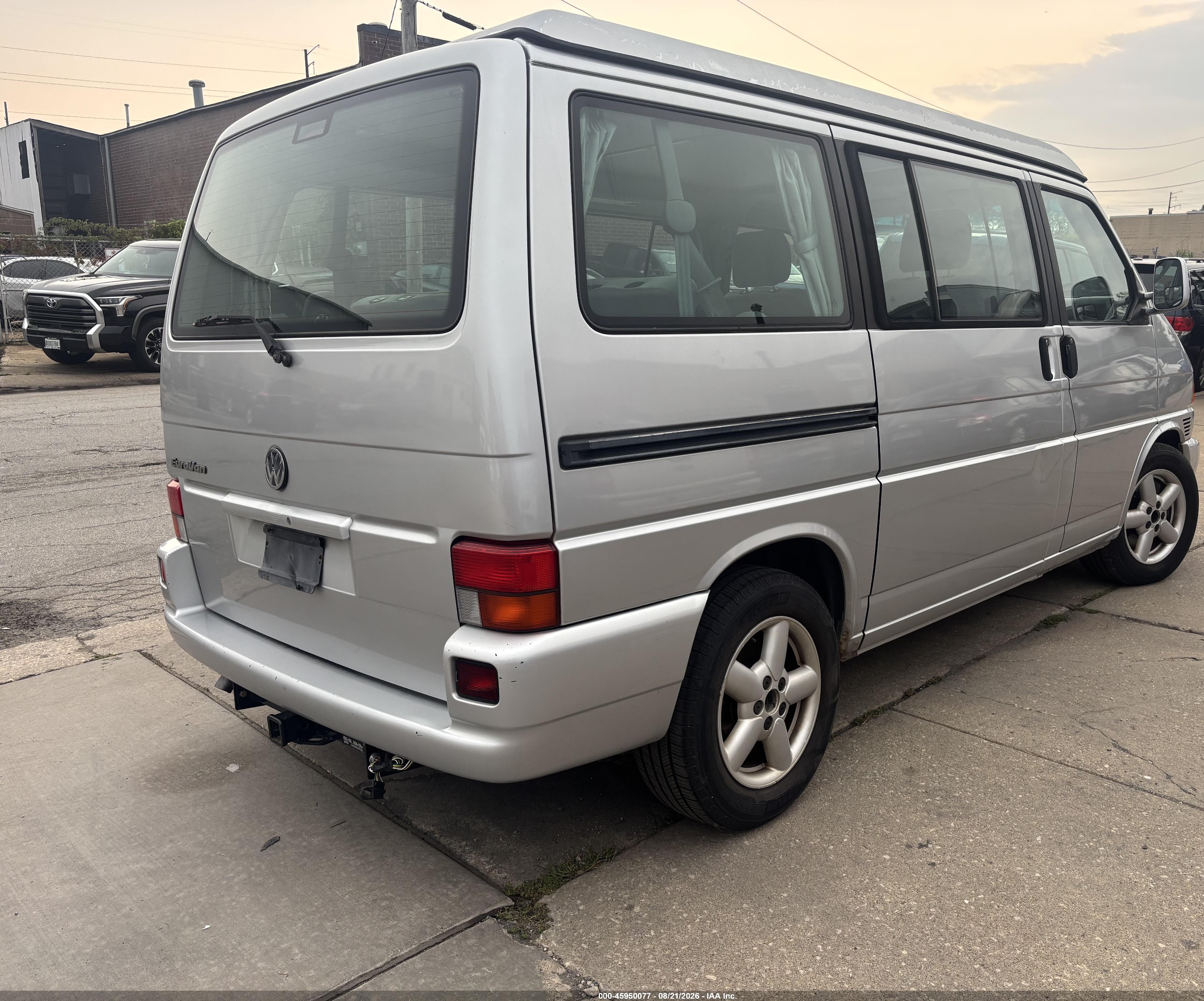 2002 Volkswagen Eurovan Mv vin: WV2NB47052H097117