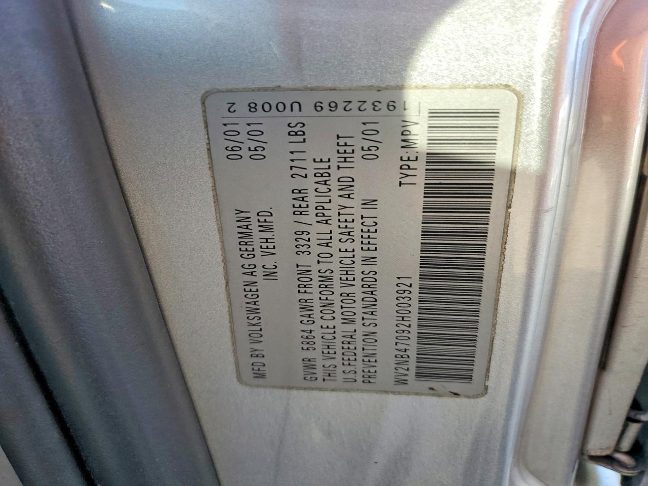 2002 Volkswagen Eurovan Mv Silver vin: WV2NB47092H003921
