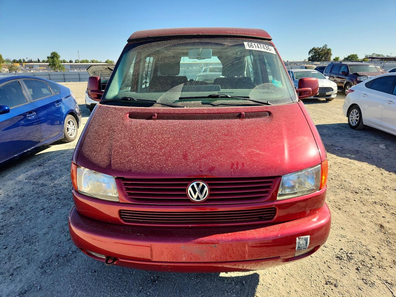 2002 Volkswagen Eurovan Mv Красный vin: WV2NB470X2H057325