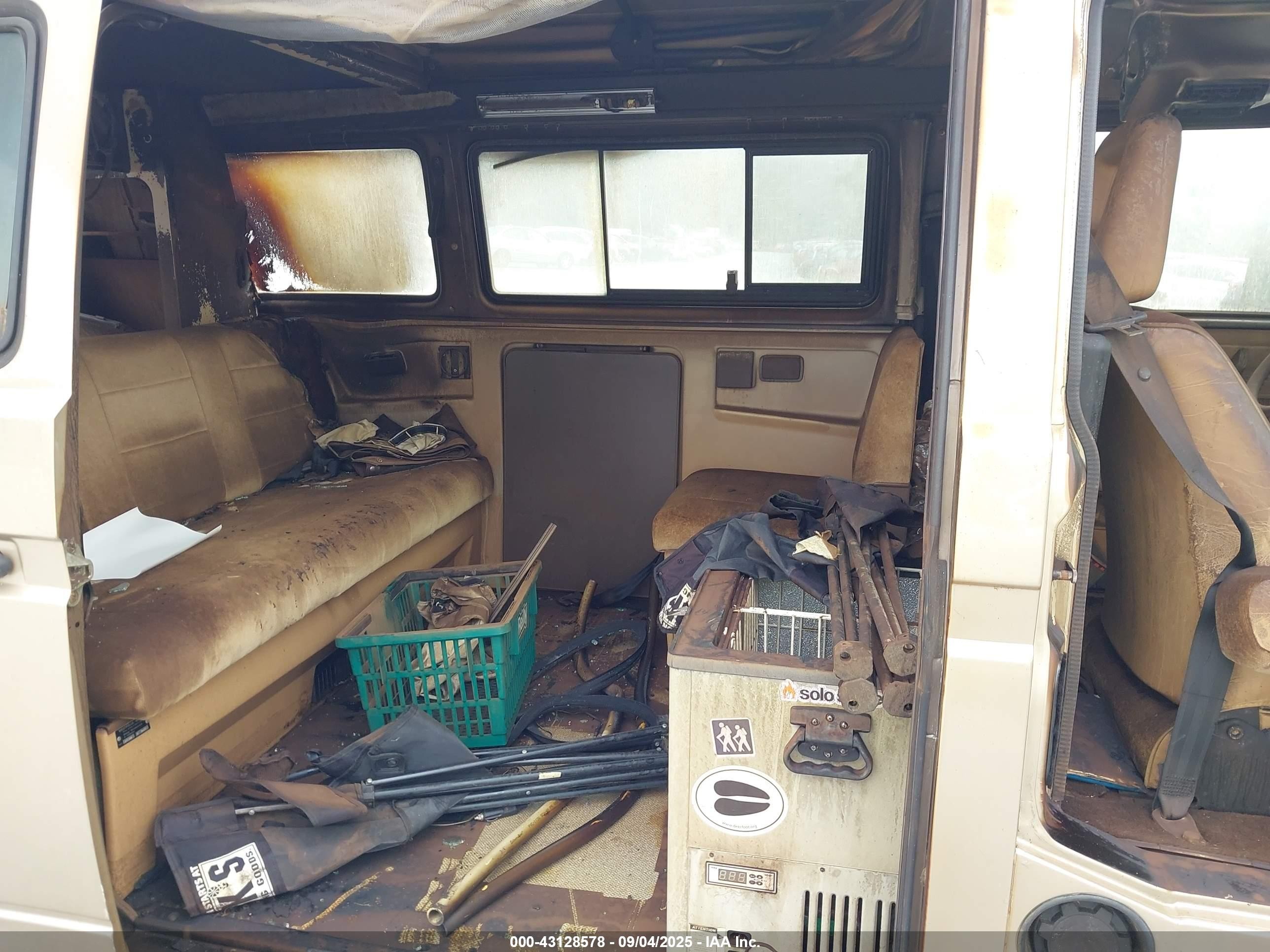 1985 Volkswagen Vanagon Kombi Gold vin: WV2XB0254FH087429