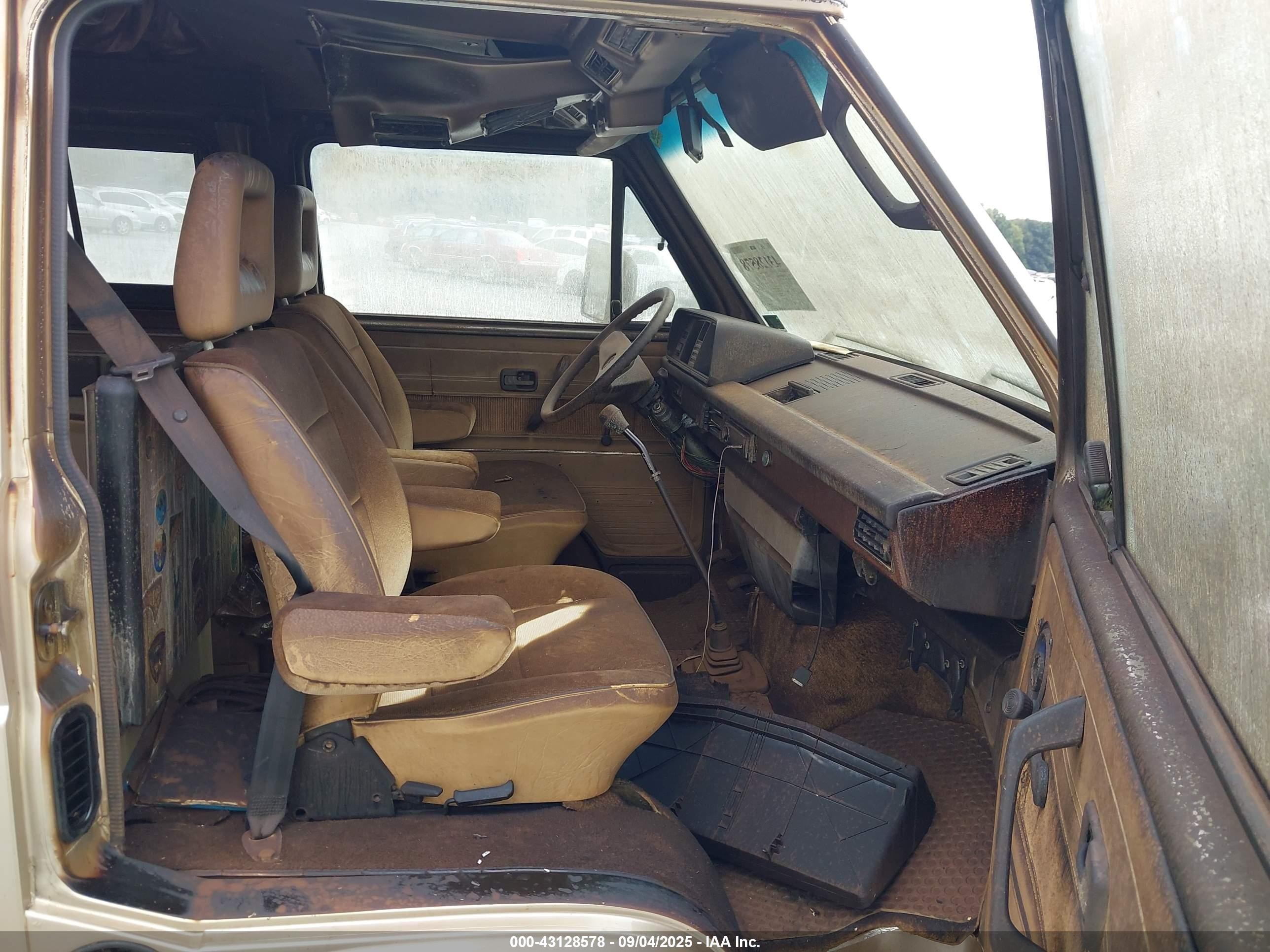 1985 Volkswagen Vanagon Kombi Gold vin: WV2XB0254FH087429