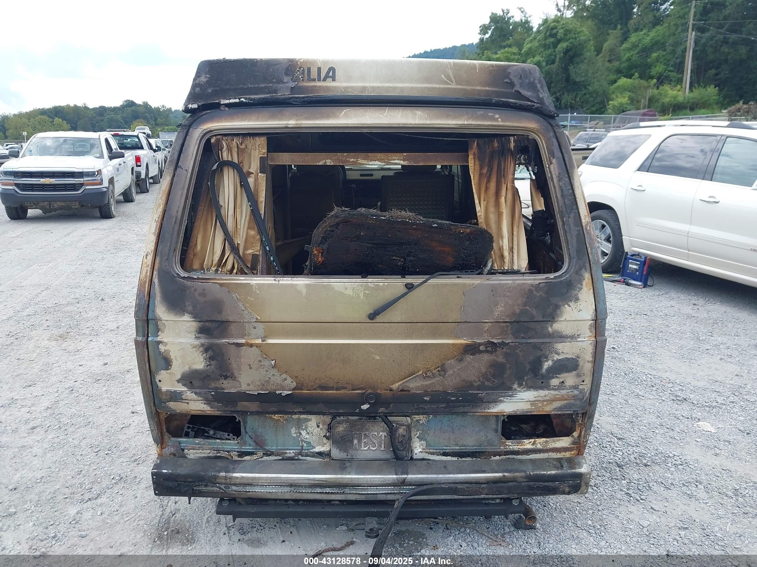 1985 Volkswagen Vanagon Kombi Gold vin: WV2XB0254FH087429