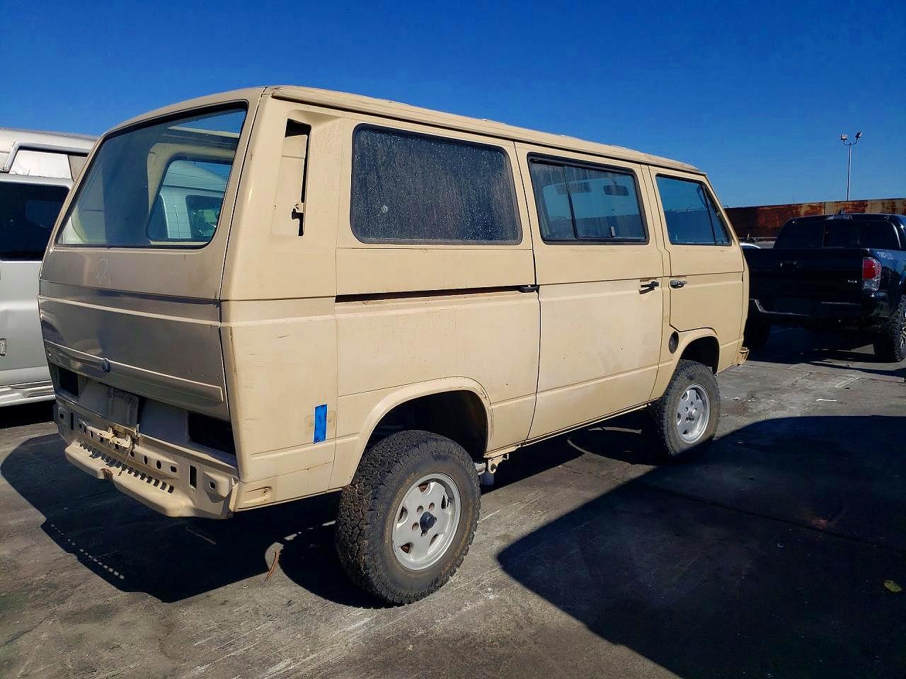 1985 Volkswagen Vanagon Kombi Cream vin: WV2XB0255FH074995