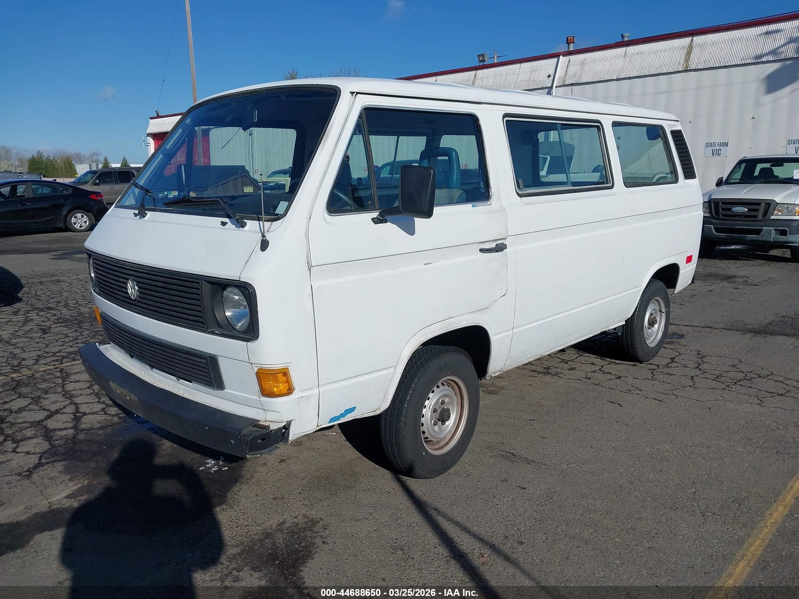1984 Volkswagen Vanagon Bus White vin: WV2YB0252EH053766