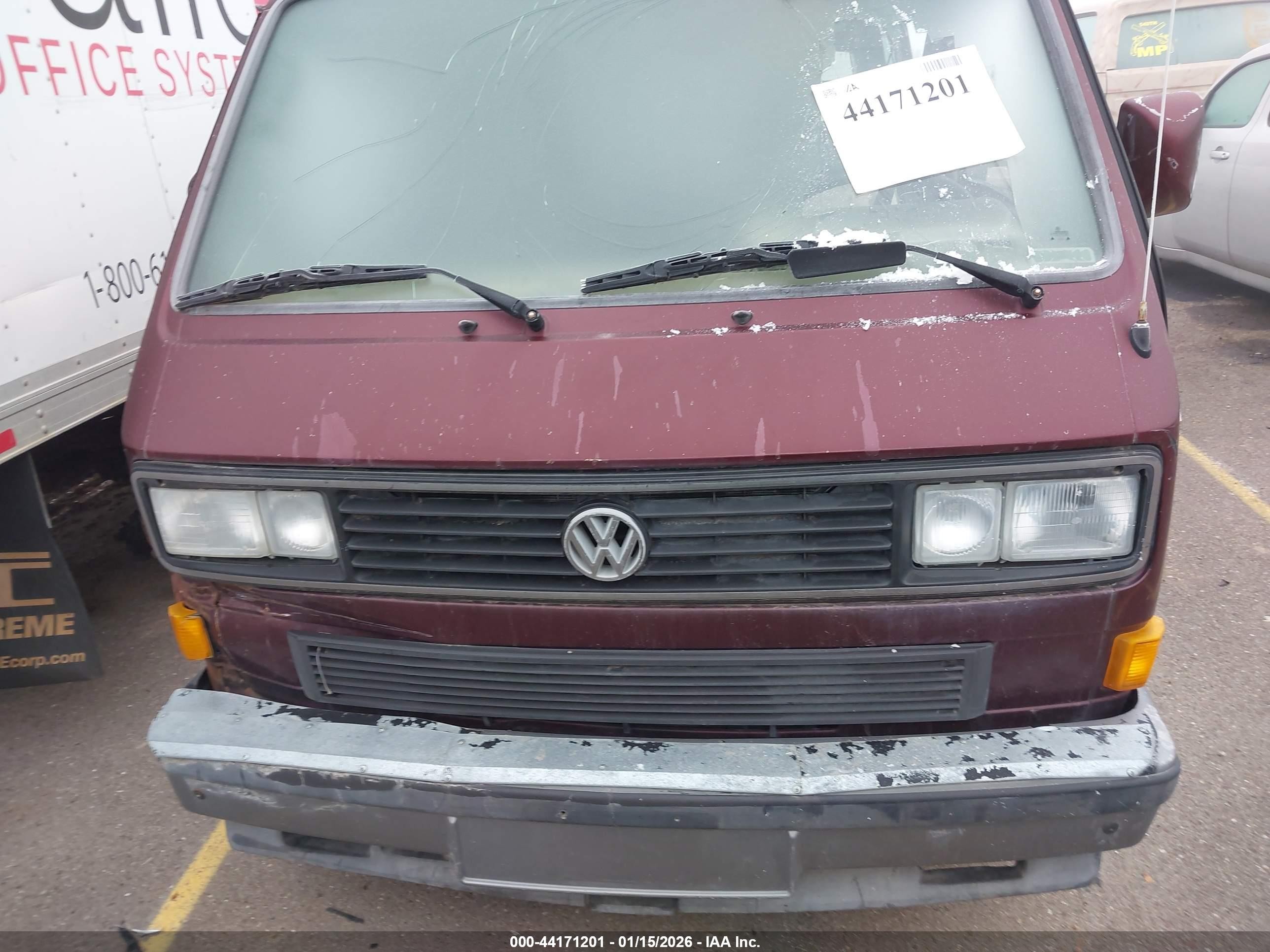 1991 Volkswagen Vanagon Bus Красный vin: WV2YB0253MG009019