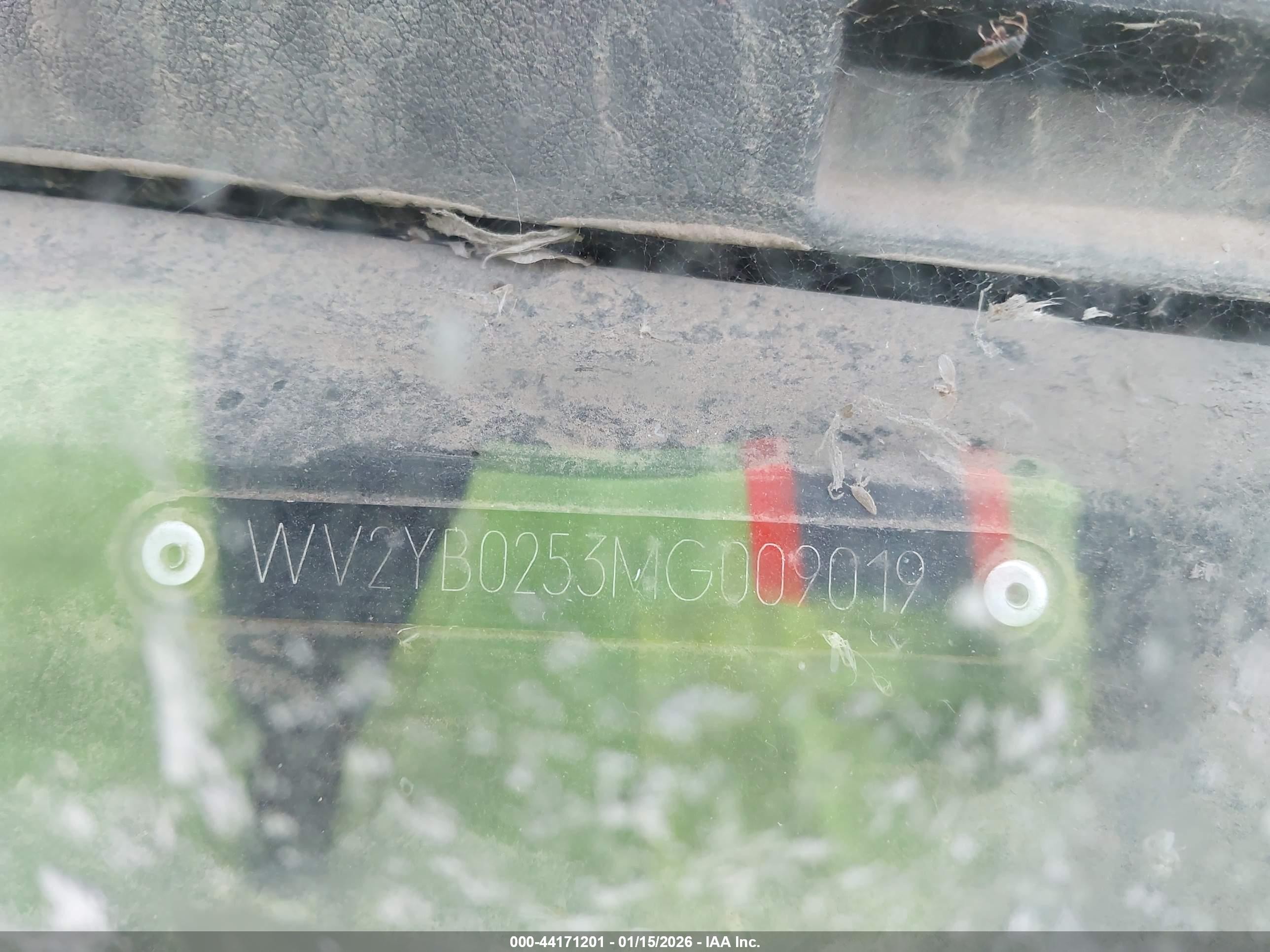1991 Volkswagen Vanagon Bus Красный vin: WV2YB0253MG009019