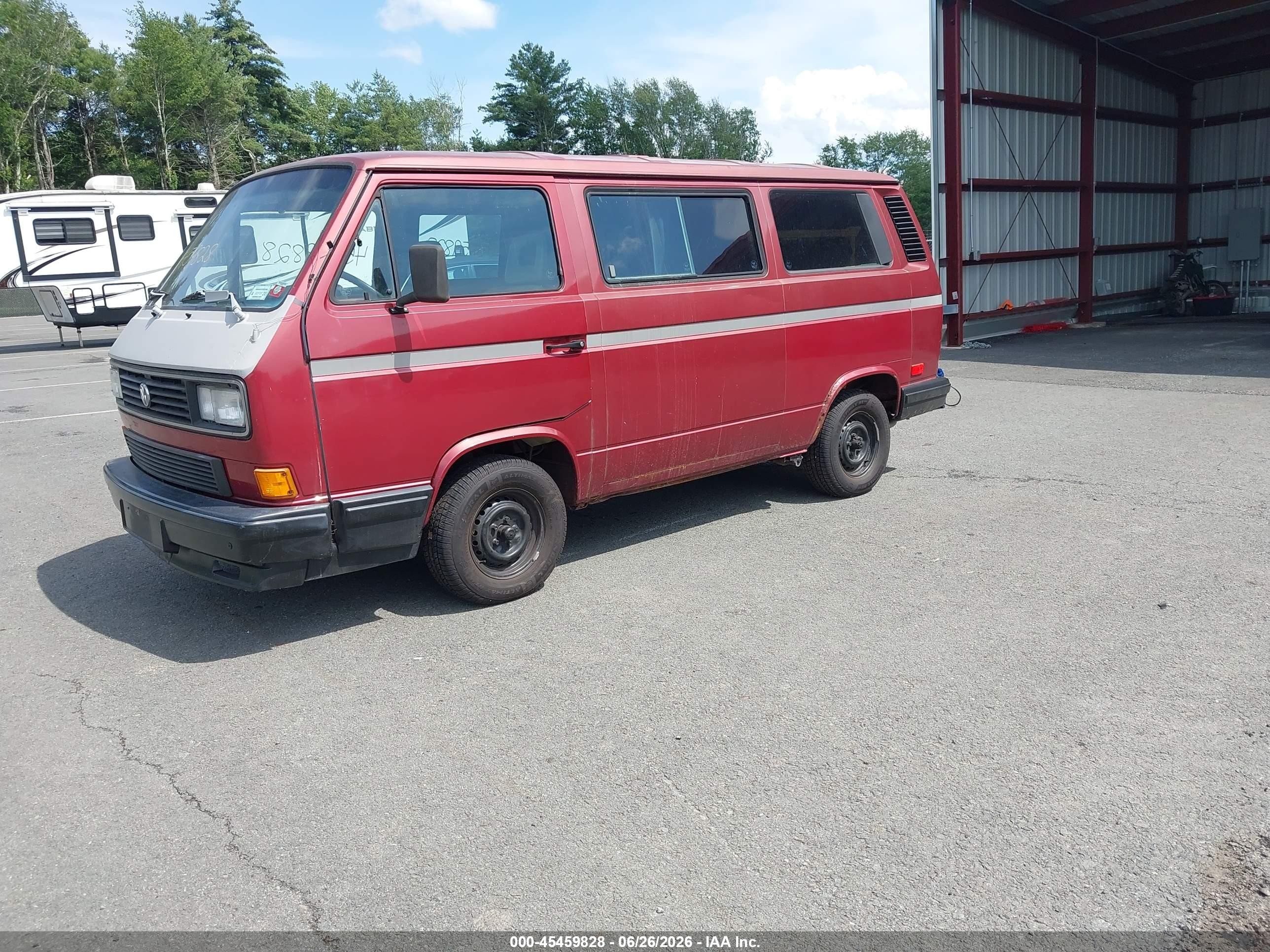1989 Volkswagen Vanagon Bus Red vin: WV2YB0255KH051182