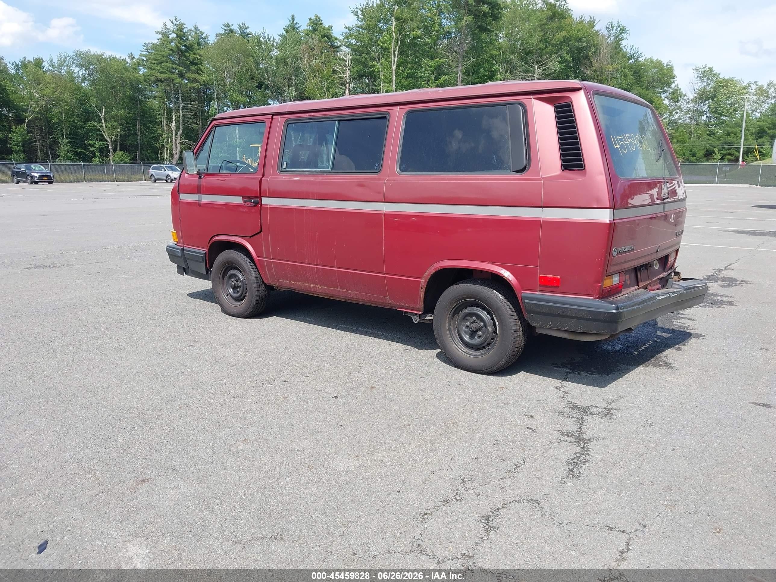1989 Volkswagen Vanagon Bus Red vin: WV2YB0255KH051182
