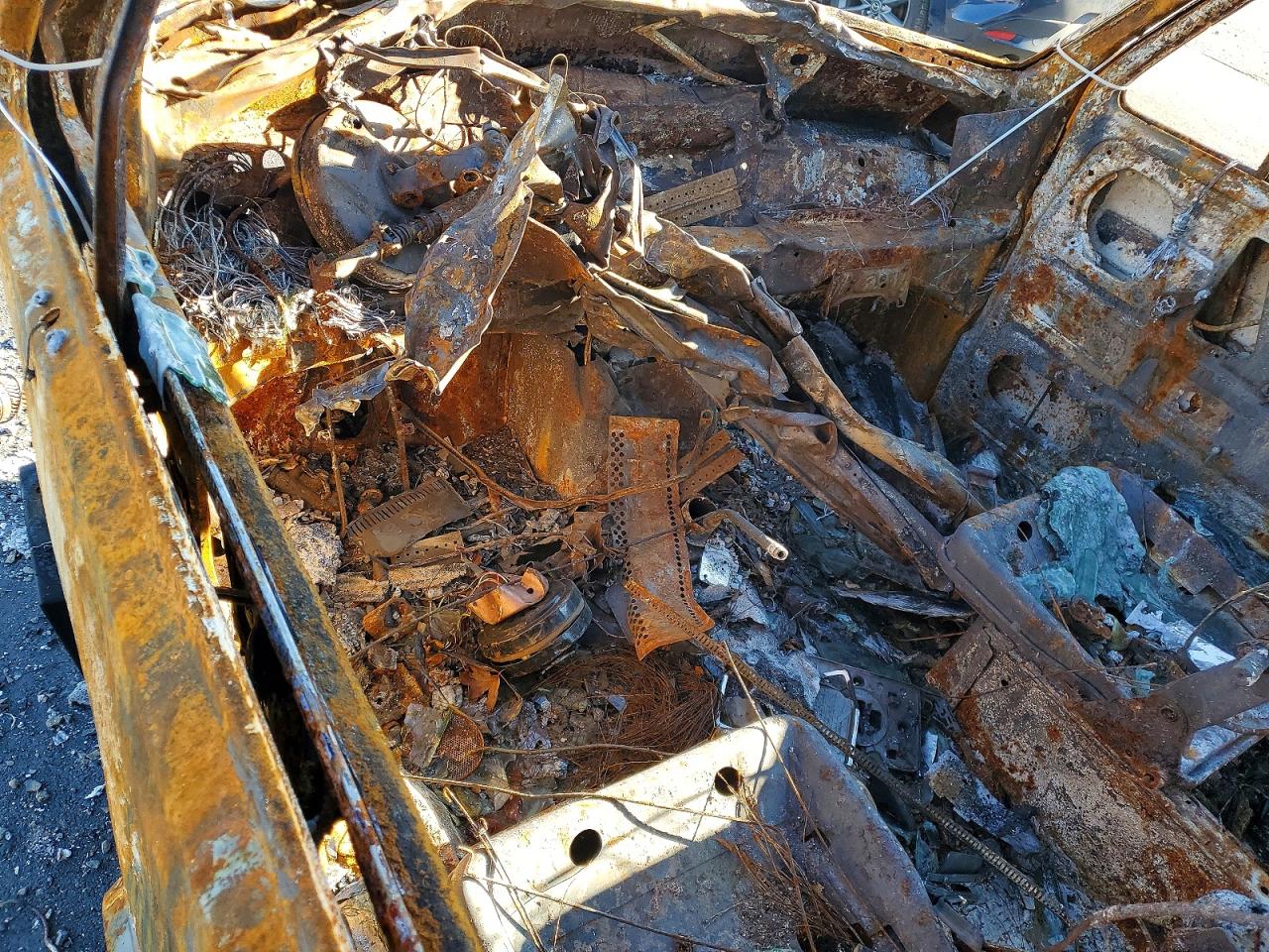1991 Volkswagen Vanagon Bus Burn vin: WV2YB0256MG000217