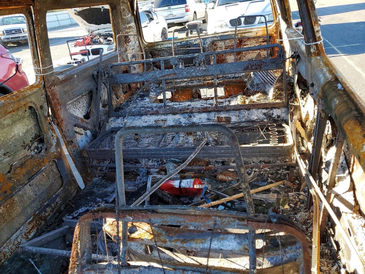 1991 Volkswagen Vanagon Bus Burn vin: WV2YB0256MG000217