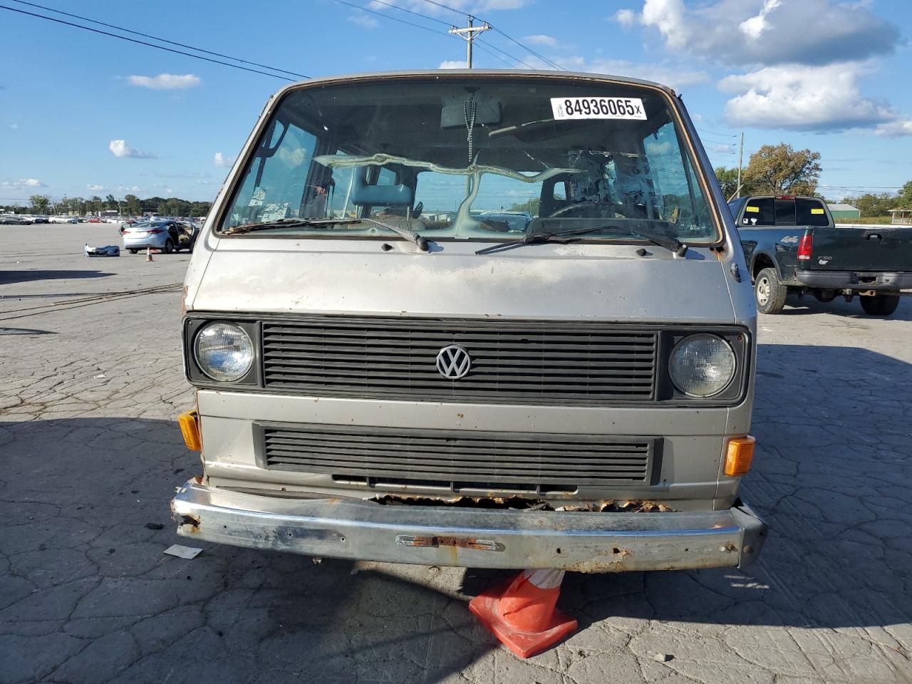 1985 Volkswagen Vanagon Bus Silver vin: WV2YB0259FH031183