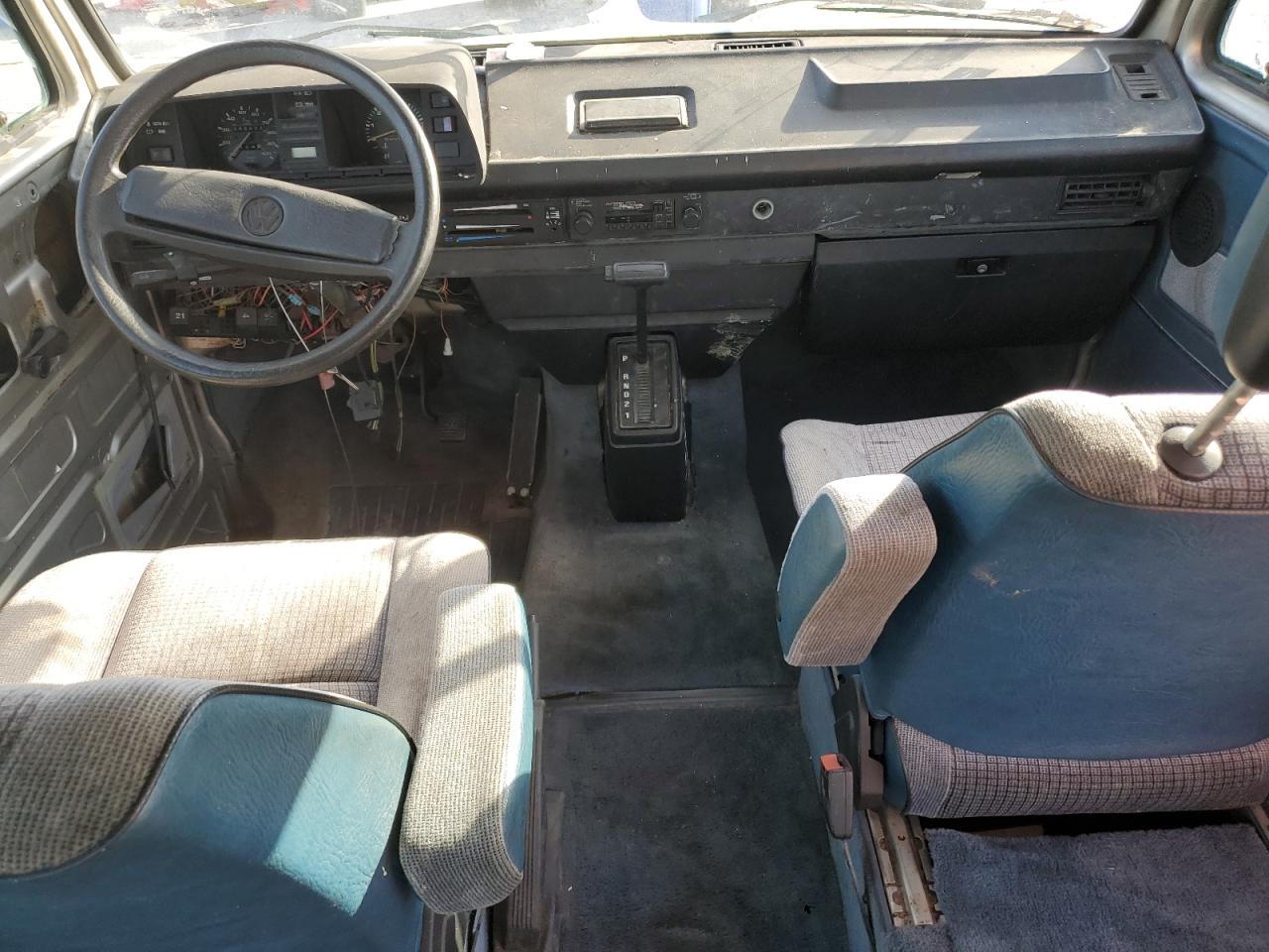 1985 Volkswagen Vanagon Bus Silver vin: WV2YB0259FH031183