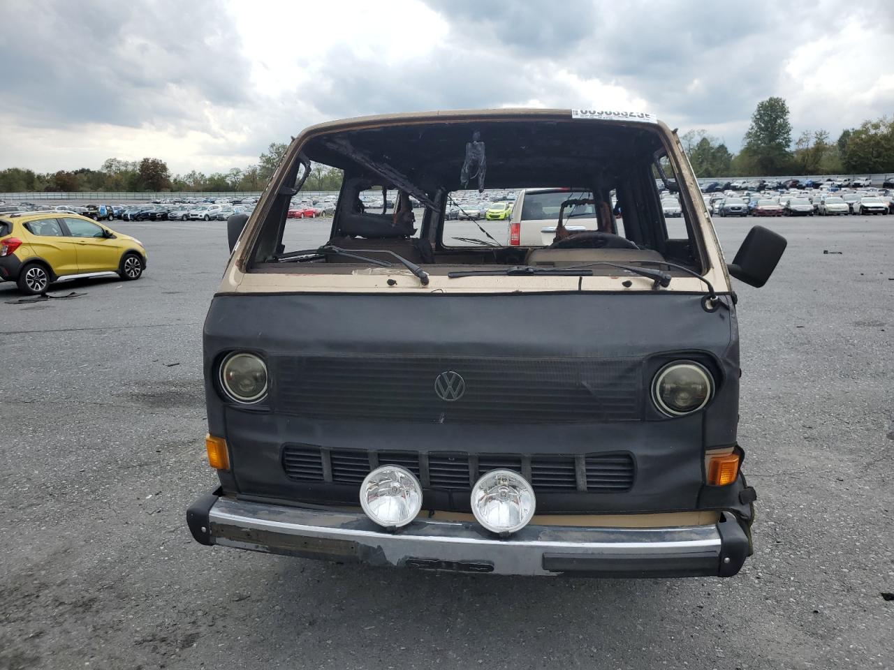1985 Volkswagen Vanagon Bus Gold vin: WV2YB025XFH026994