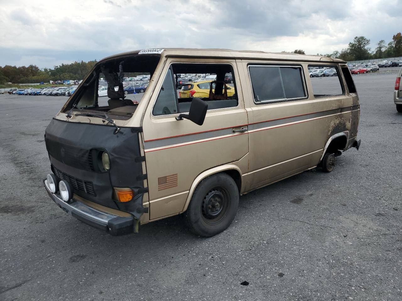 1985 Volkswagen Vanagon Bus Gold vin: WV2YB025XFH026994