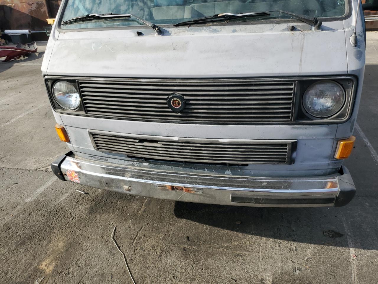 1985 Volkswagen Vanagon Bus Blue vin: WV2YB025XFH083048