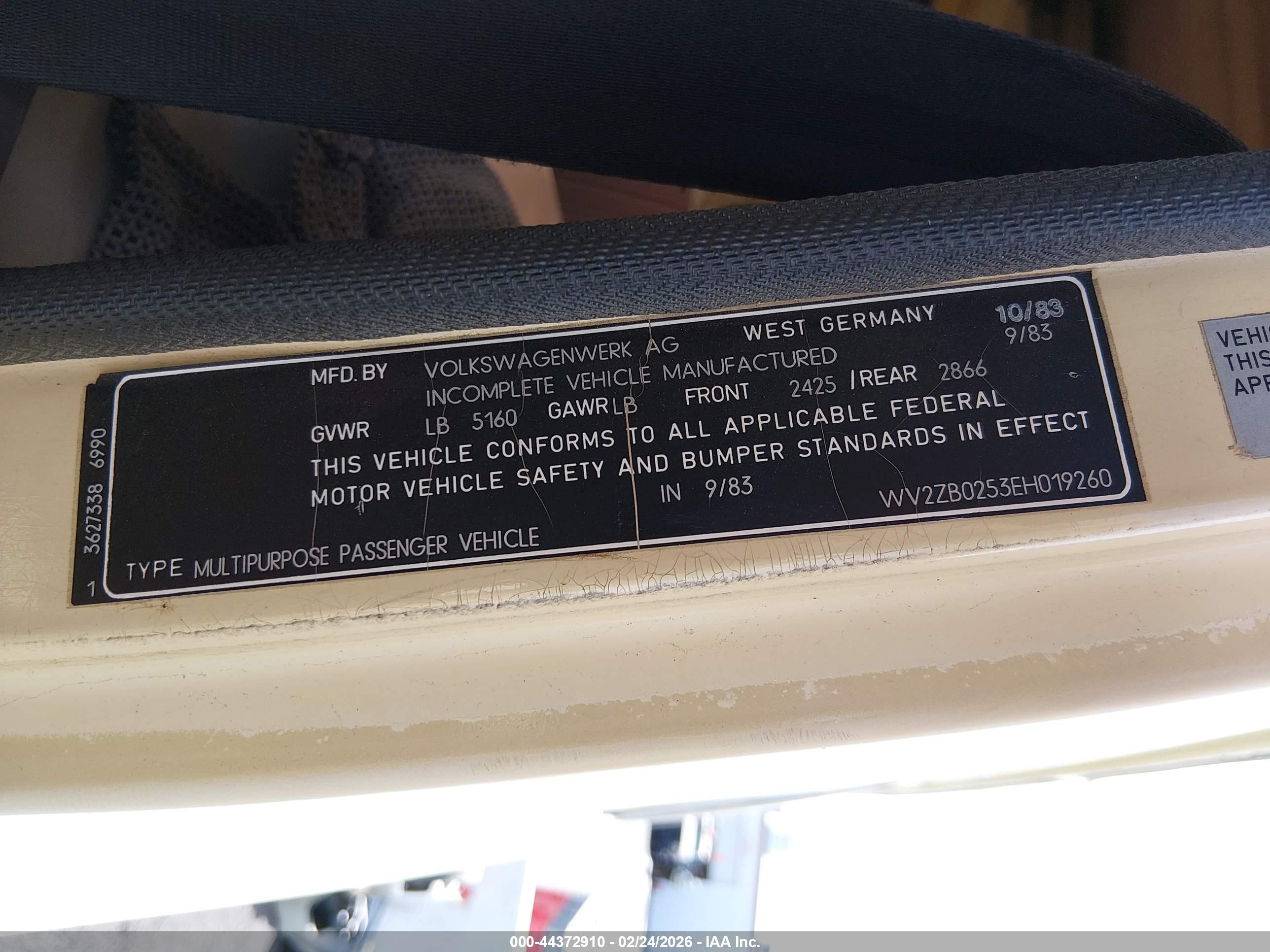 1984 Volkswagen Vanagon Campmobile Yellow vin: WV2ZB0253EH019260