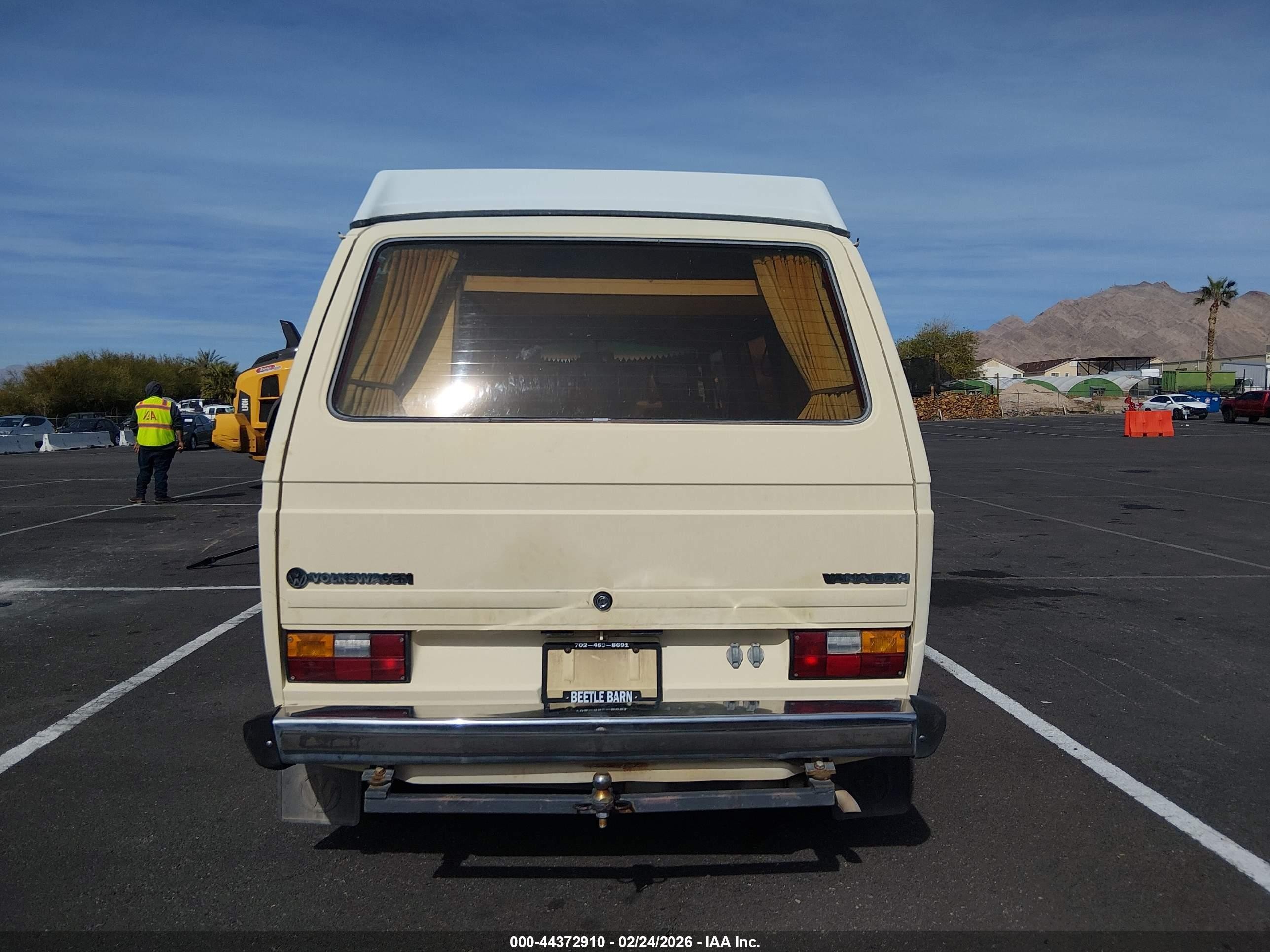 1984 Volkswagen Vanagon Campmobile Yellow vin: WV2ZB0253EH019260