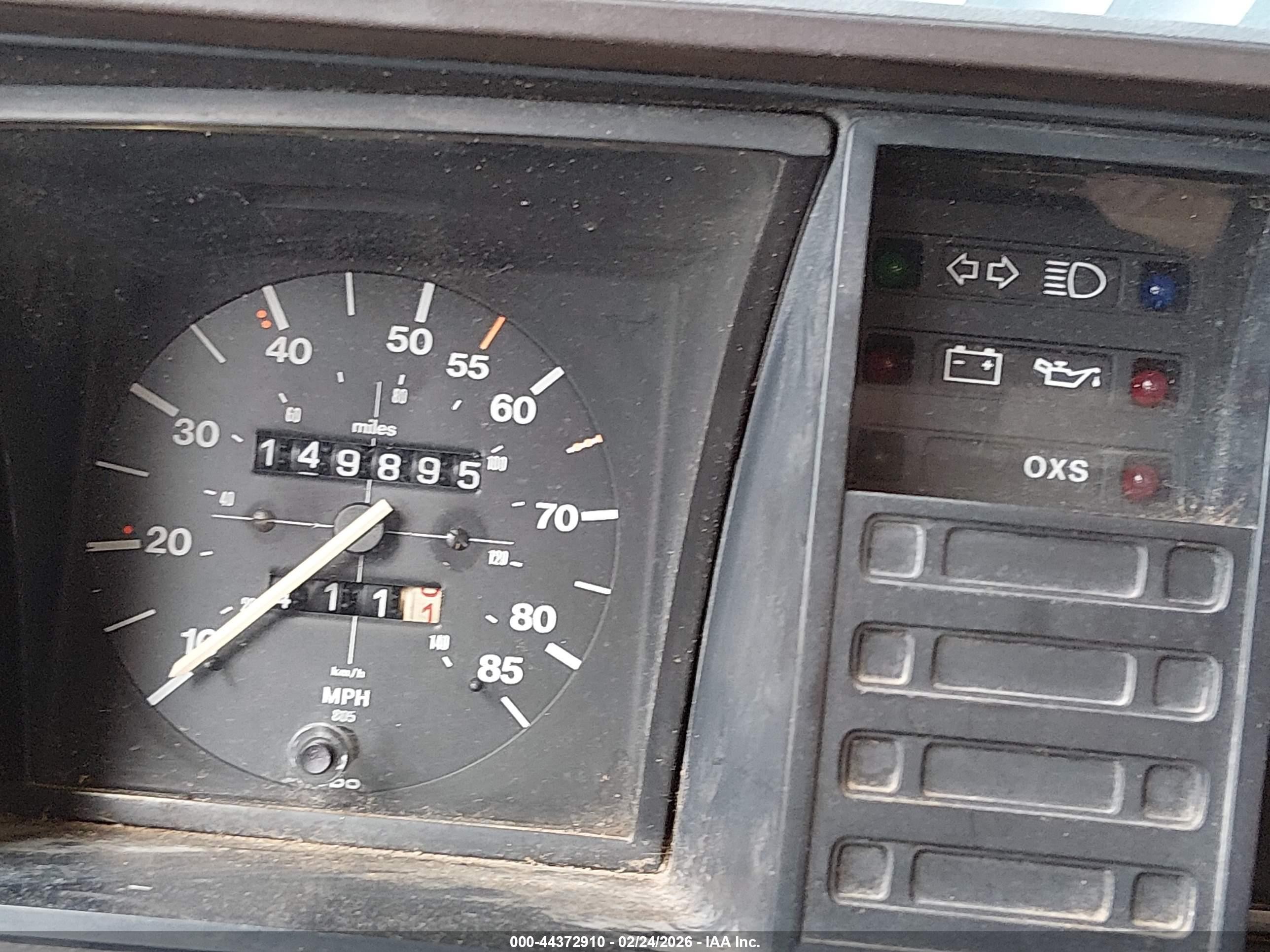 1984 Volkswagen Vanagon Campmobile Yellow vin: WV2ZB0253EH019260