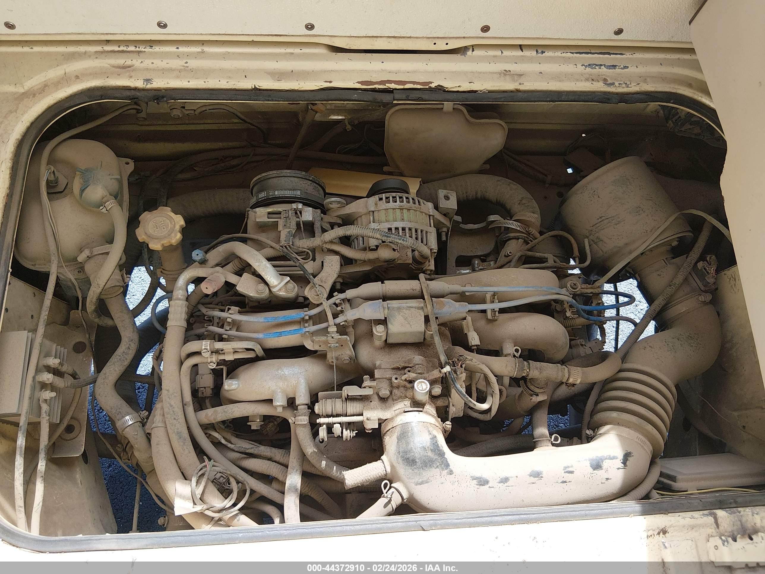 1984 Volkswagen Vanagon Campmobile Yellow vin: WV2ZB0253EH019260