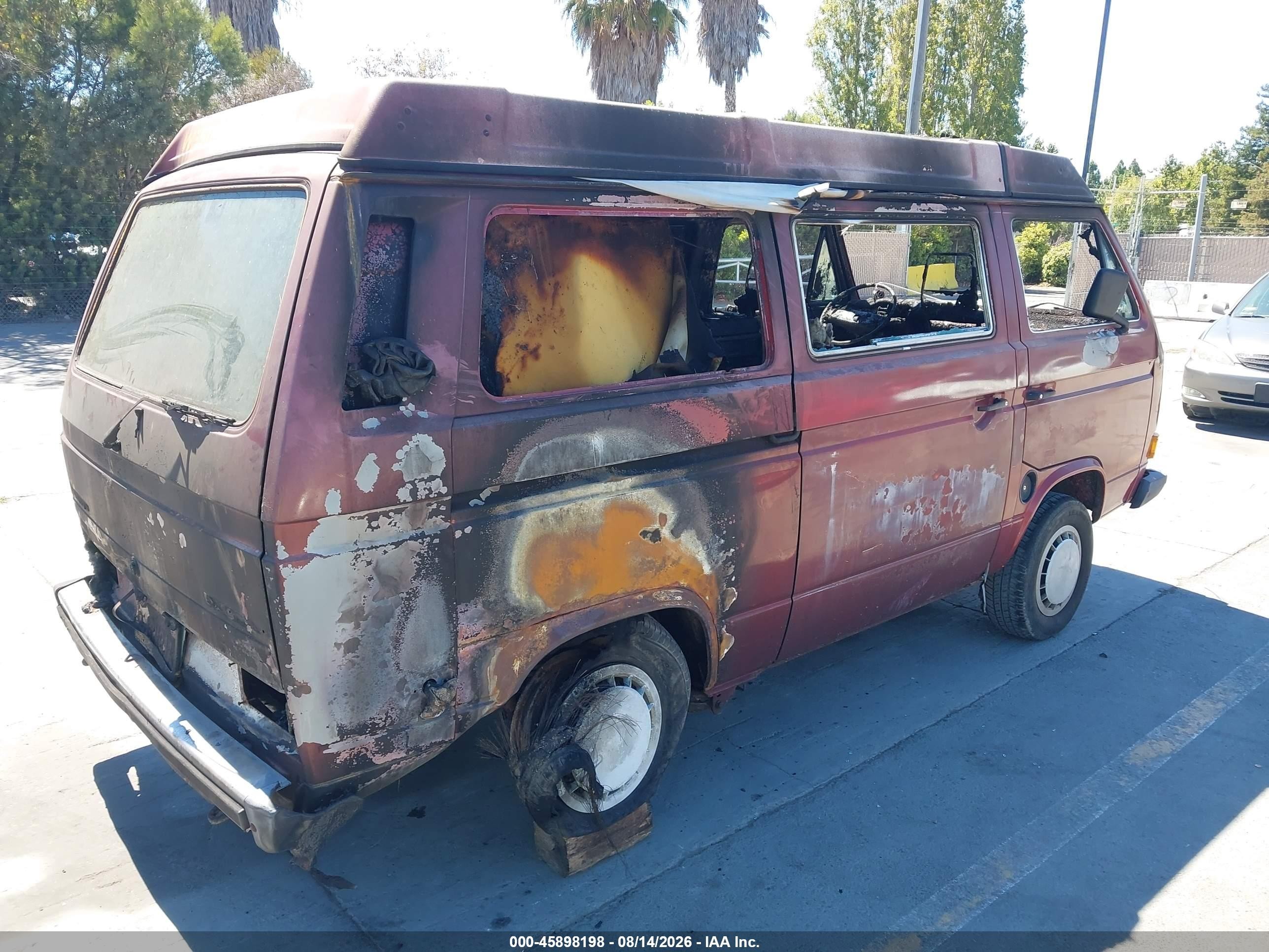 1987 Volkswagen Vanagon Campmobile Maroon vin: WV2ZB0253HH004763