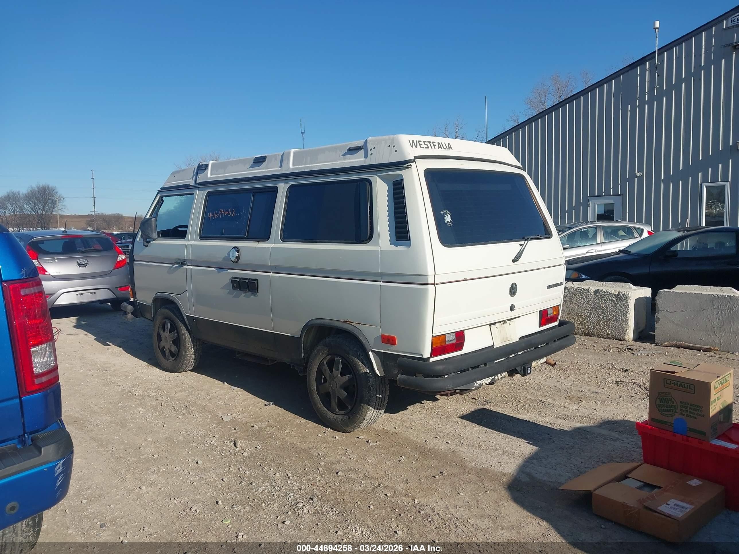 1989 Volkswagen Vanagon Campmobile White vin: WV2ZB0254KH042882