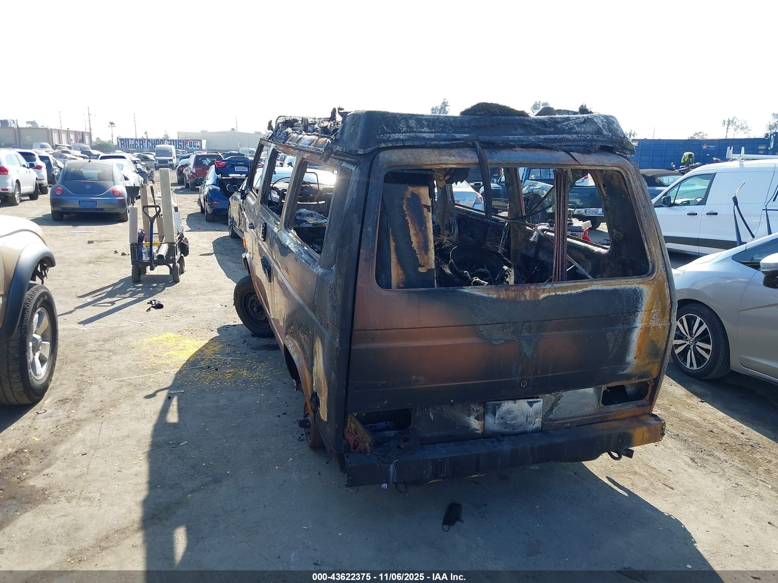 1984 Volkswagen Vanagon Campmobile Brown vin: WV2ZB0256EH121846