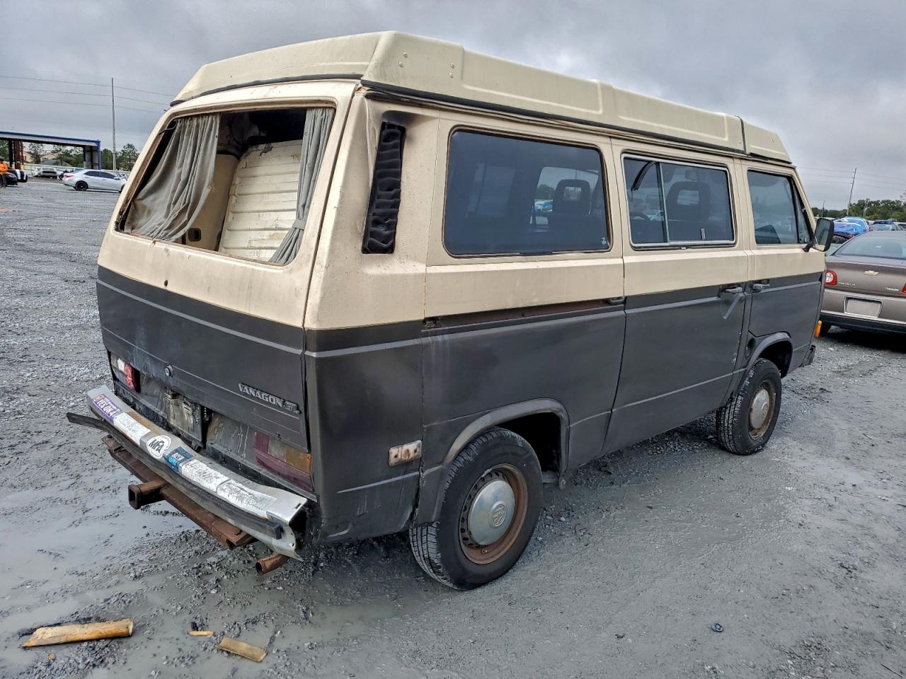 1984 Volkswagen Vanagon Campmobile Tan vin: WV2ZB0257EH083396