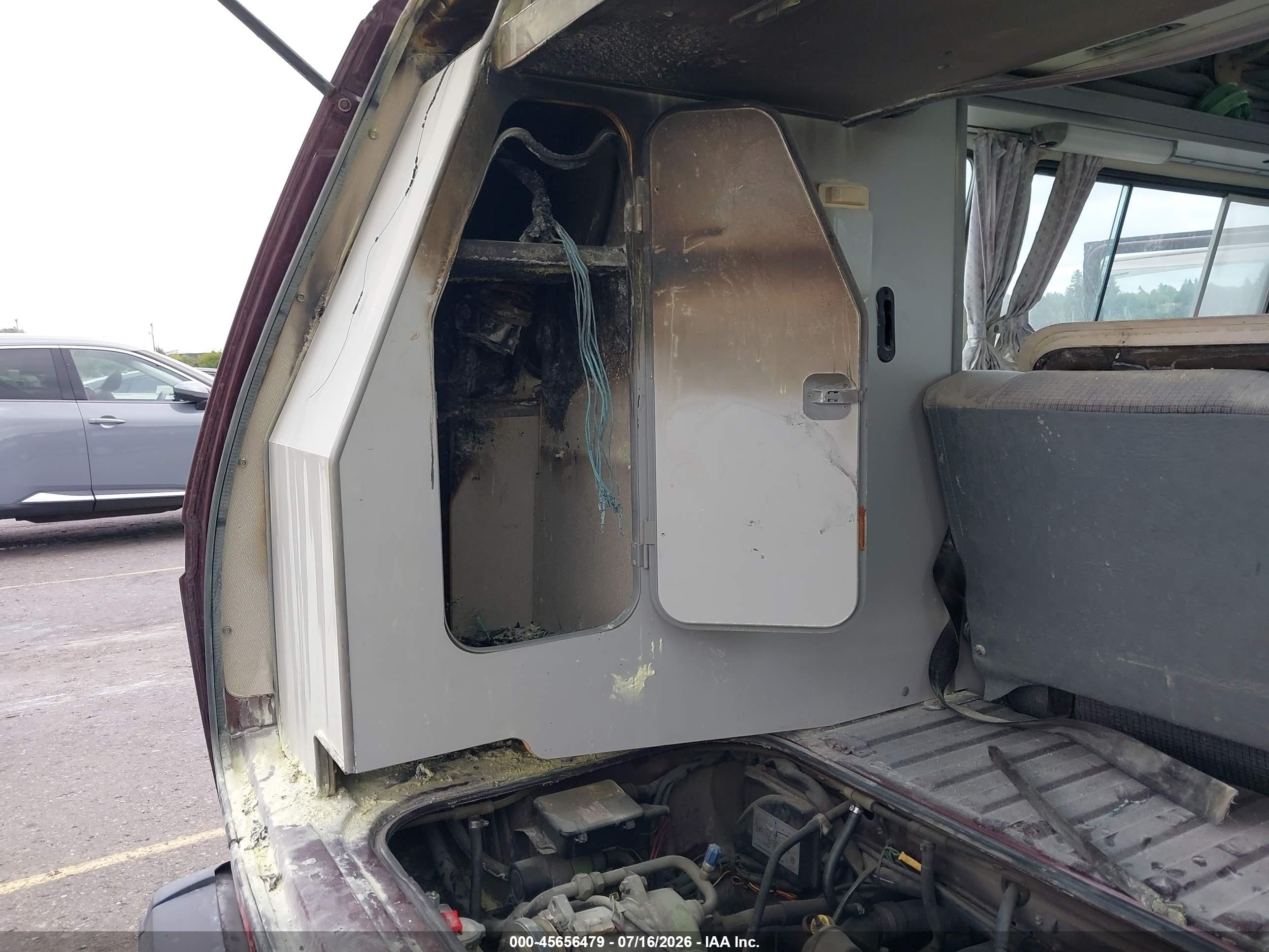 1991 Volkswagen Vanagon Campmobile Бордовый vin: WV2ZB0259MG006808