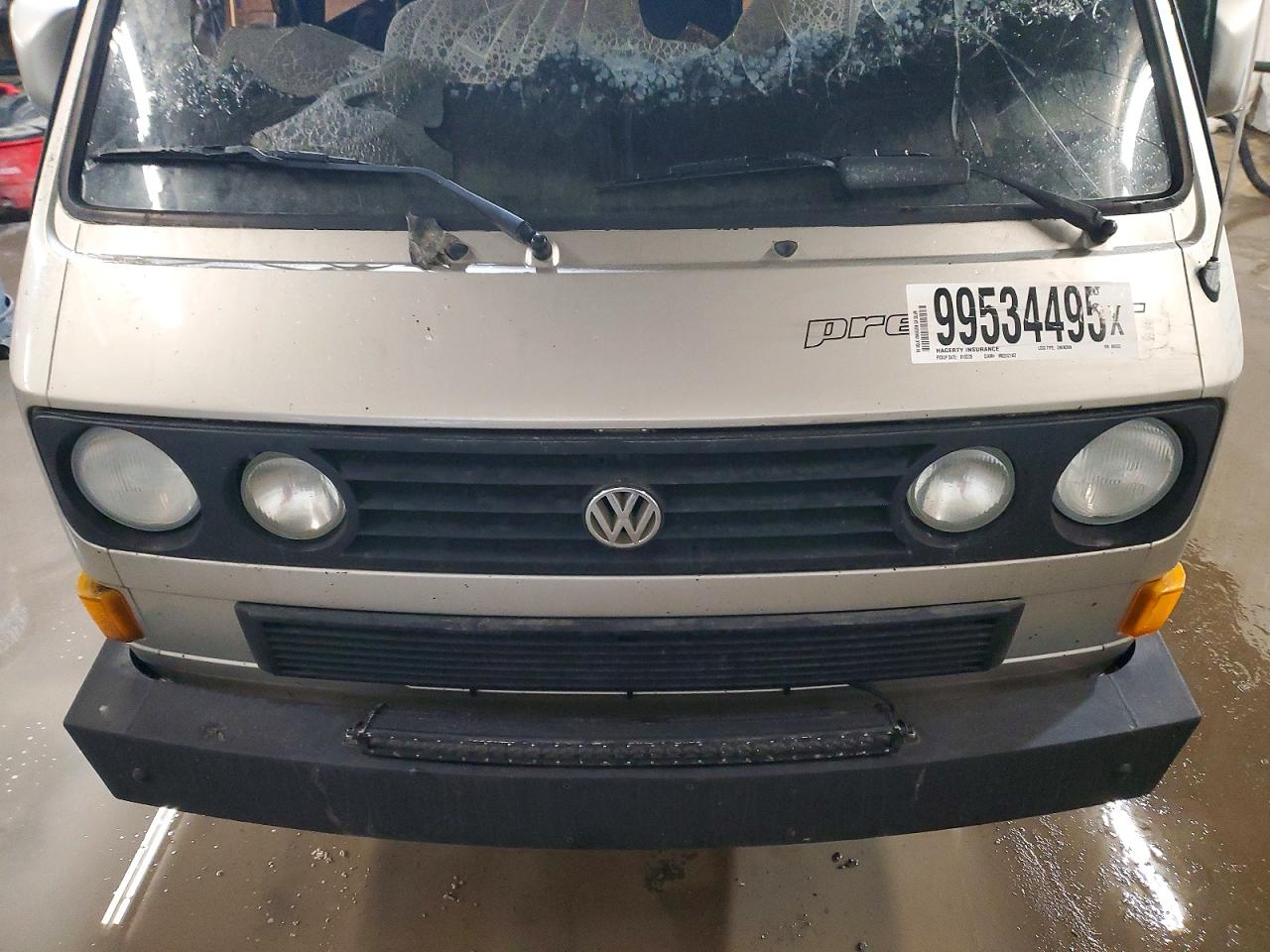 1991 Volkswagen Vanagon Campmobile Burn vin: WV2ZB025XMG008583